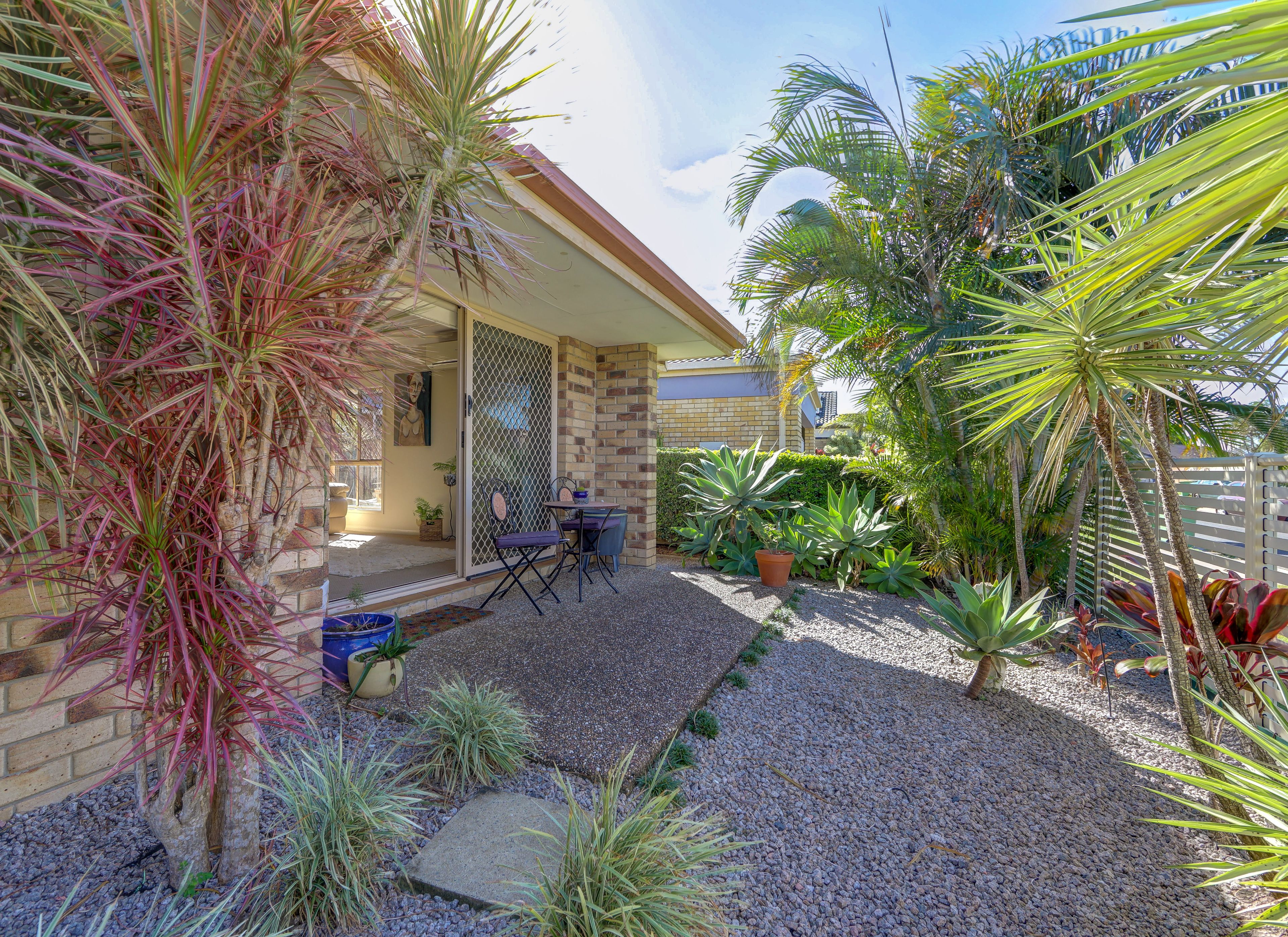 2/14 Dartmouth Court, Varsity Lakes, QLD 4227