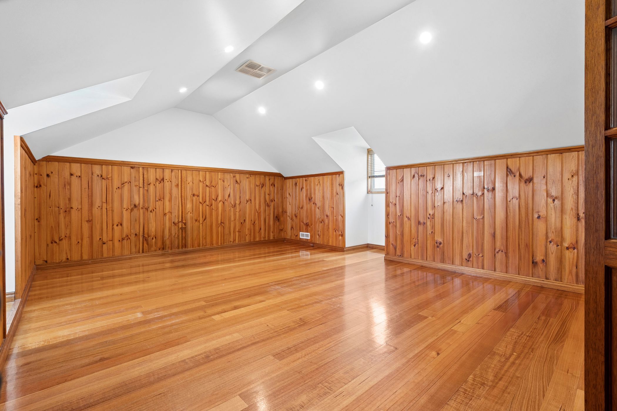270 Avalon Road — photo 9 of 12