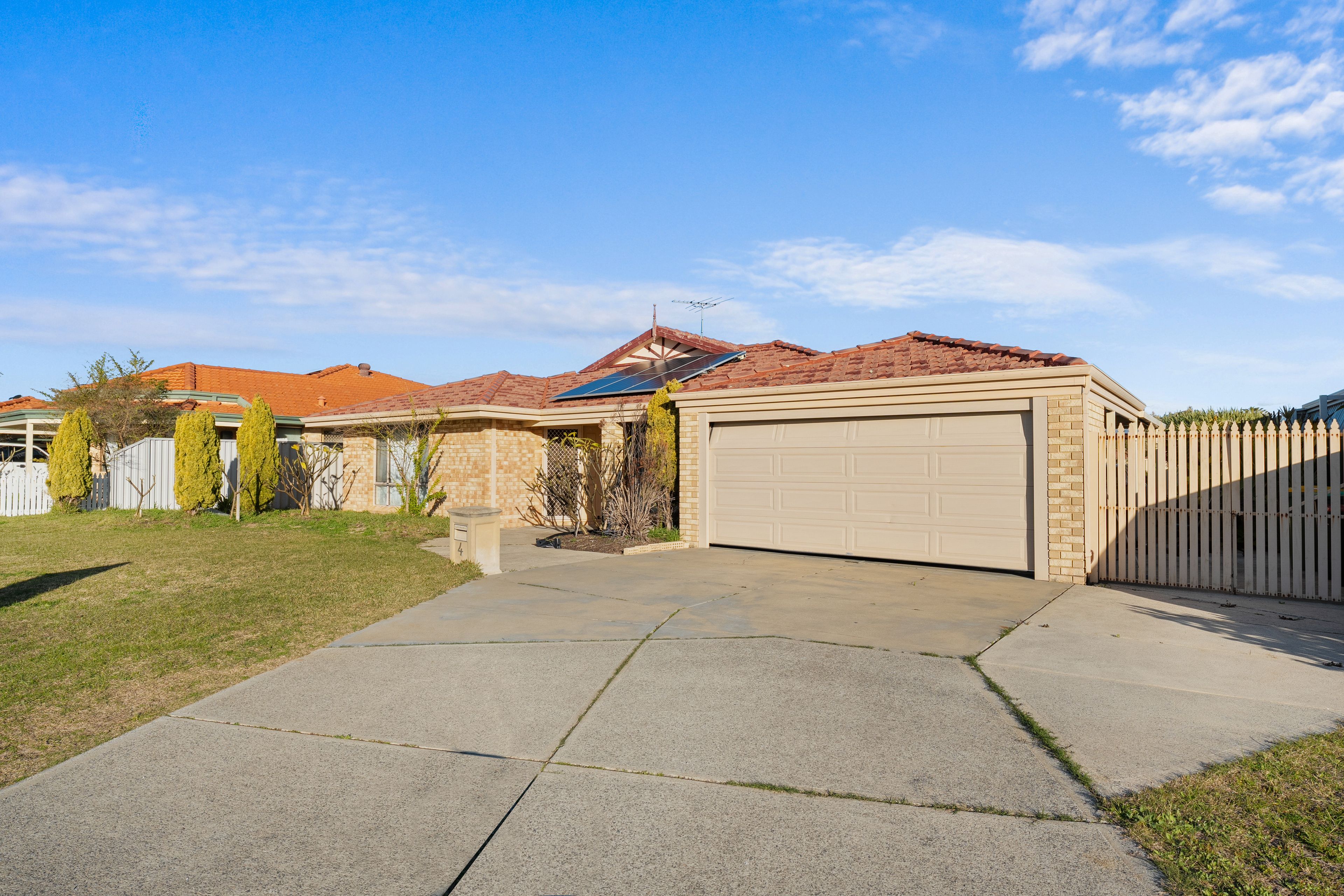 4 Dory Way, Warnbro, WA 6169