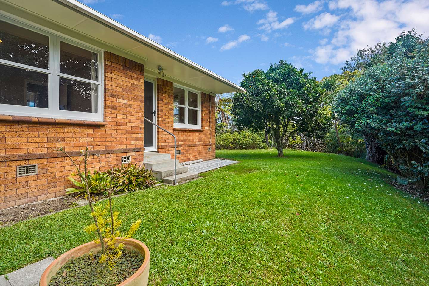 17B Tomin Road photo 1