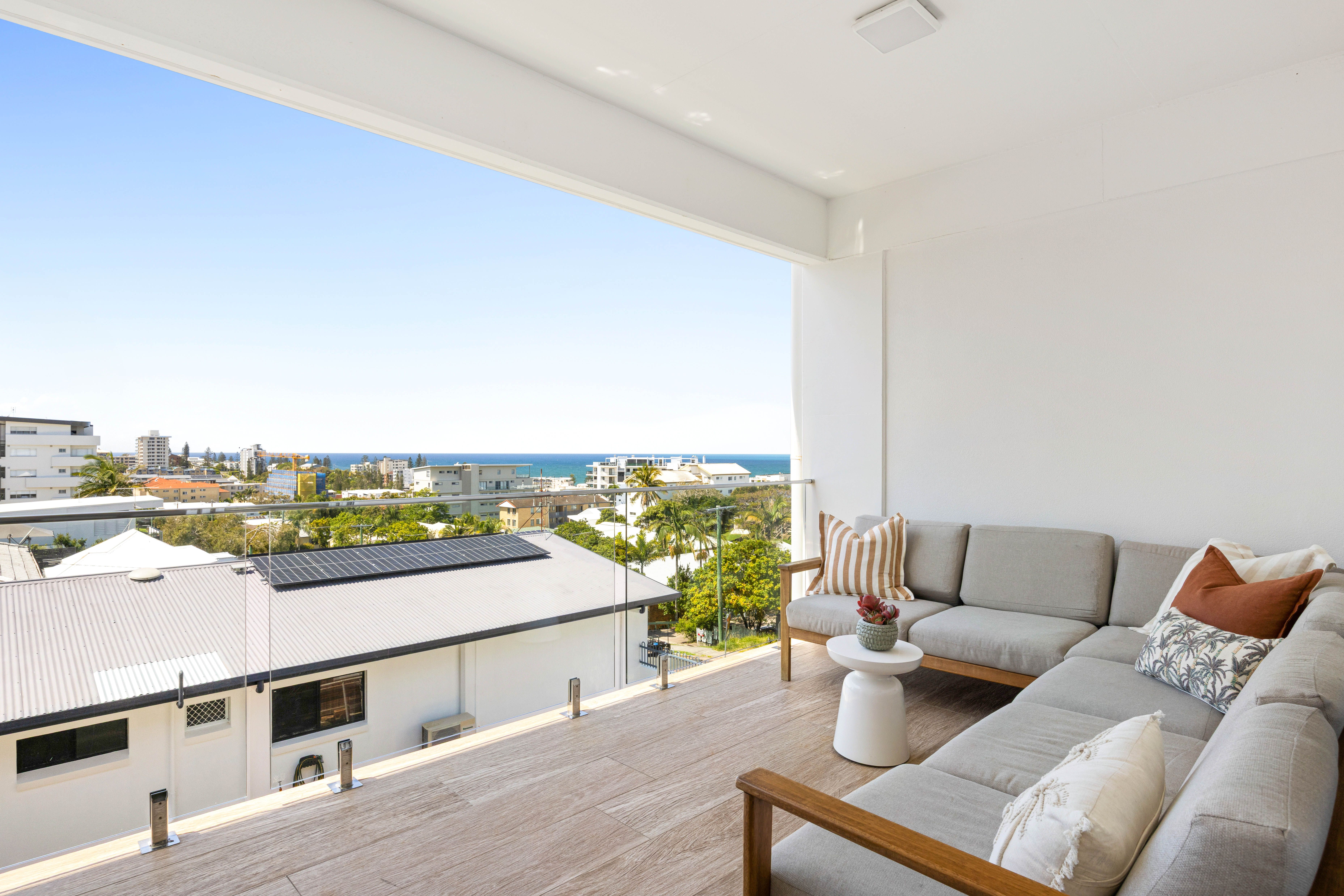 Unit 2/43 Verney Street — photo 3 of 21