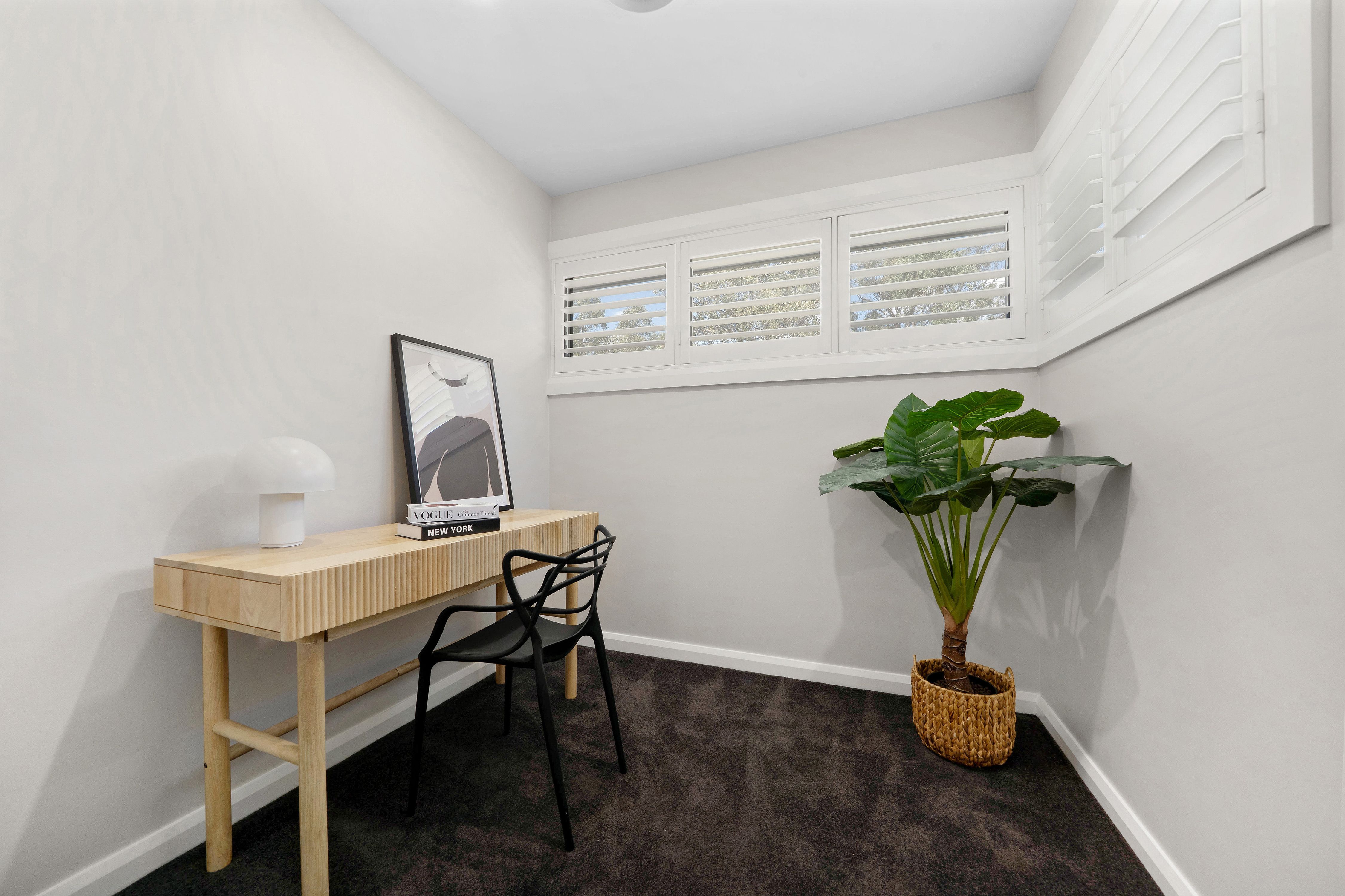 21 Emmaus Road — photo 19 of 27