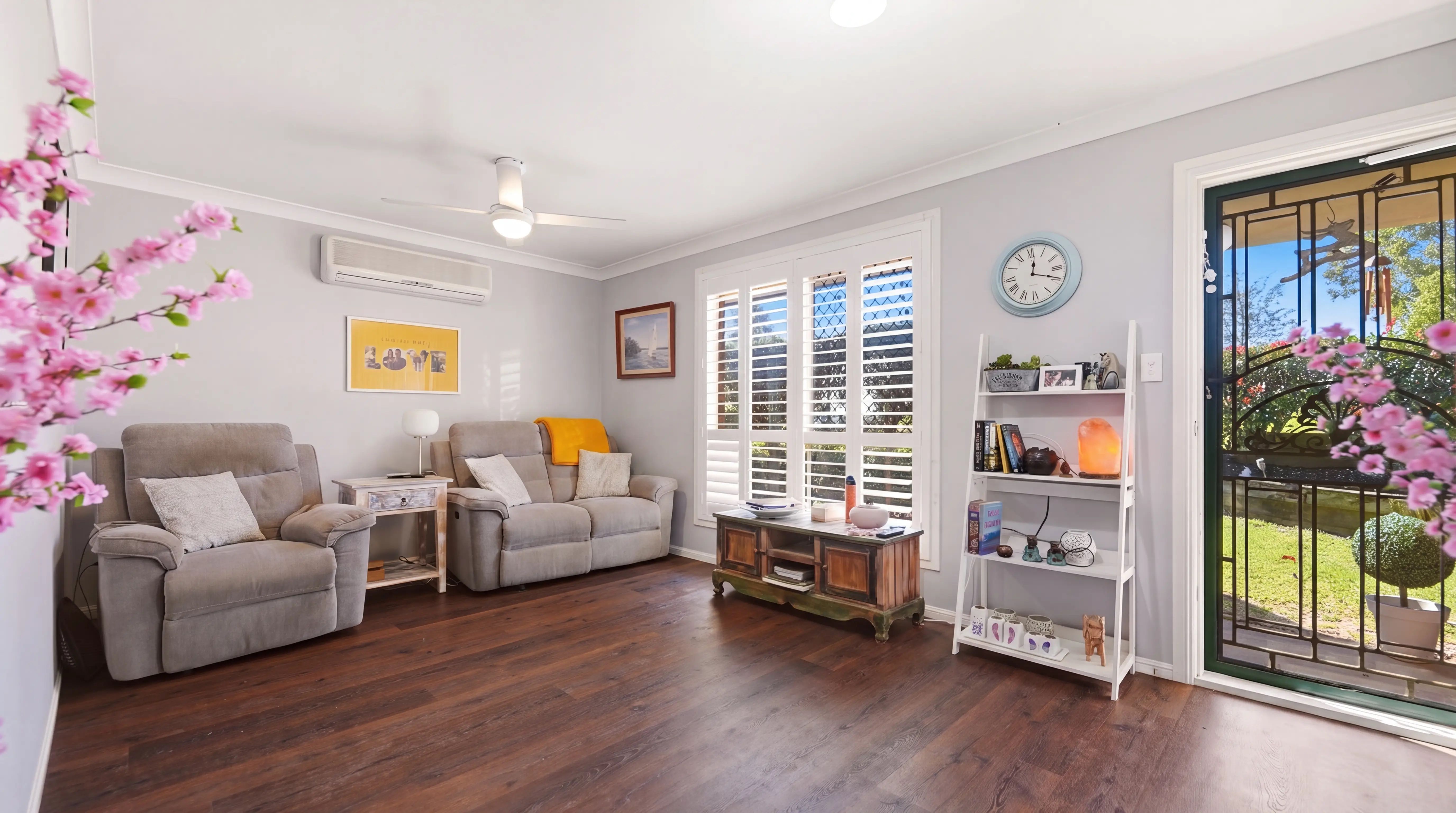 8 Bimble Avenue — photo 3 of 18