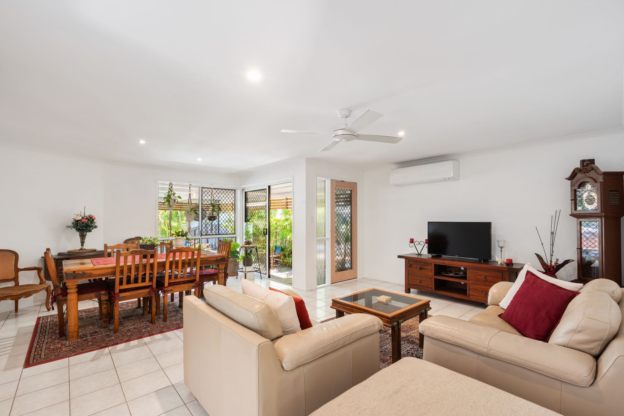 38 Beaconsfield Drive — photo 9 of 30