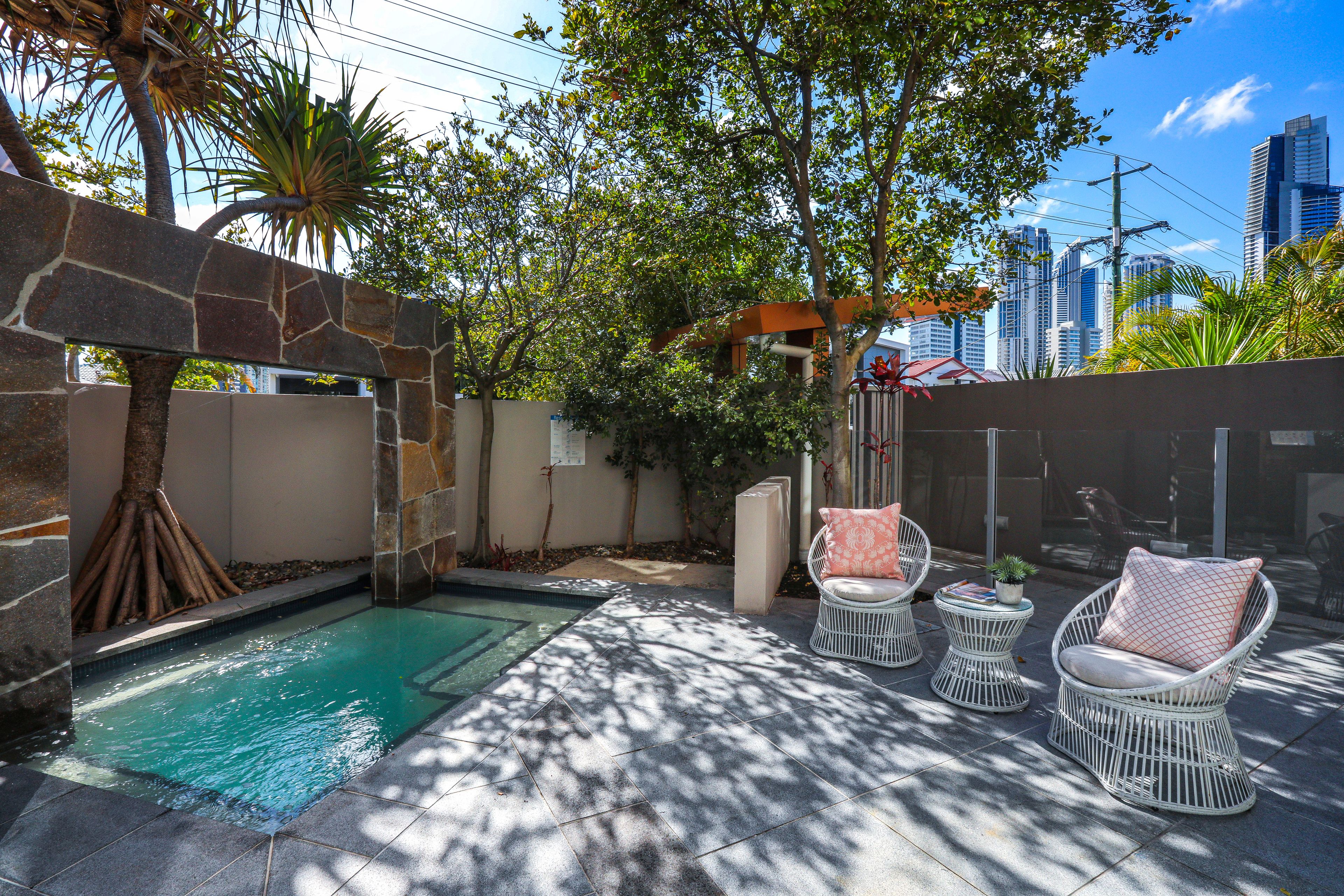 Villa 3/56 Stanhill Drive, Chevron Island, QLD 4217