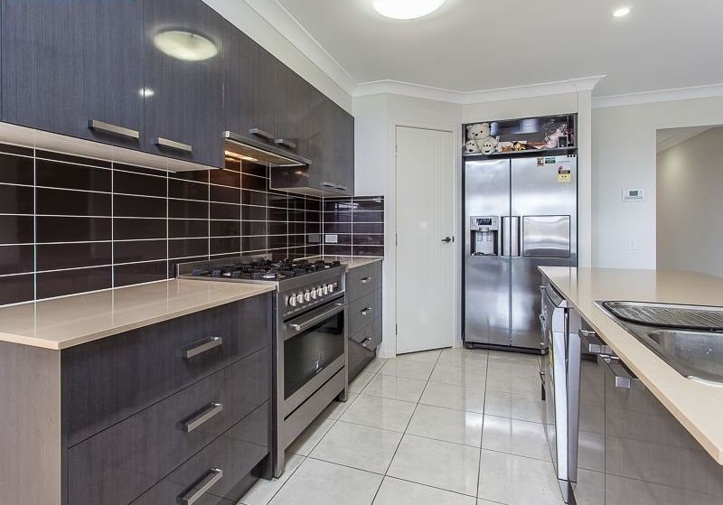 6 Kingston Court, North Lakes, QLD 4509