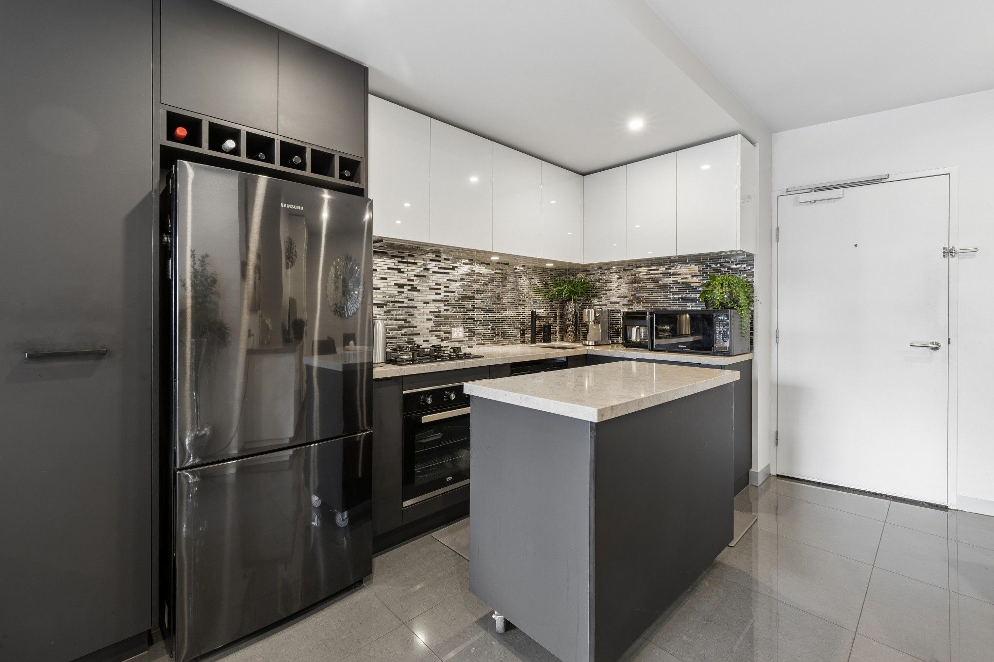 2105/109 Clarendon Street — photo 3 of 16