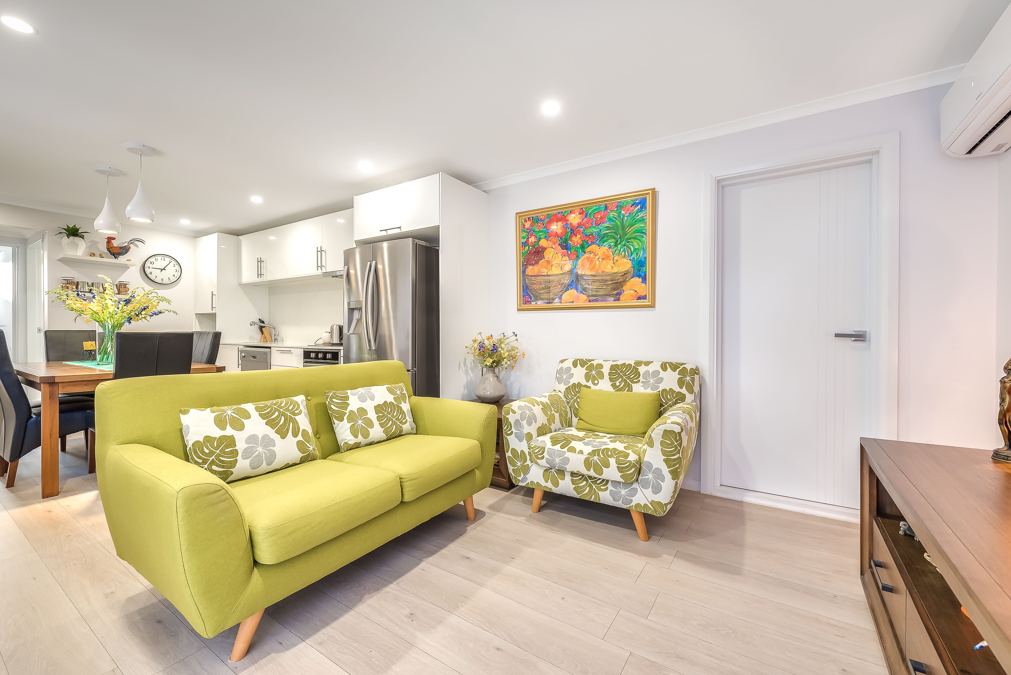 1/8 Nankeen Avenue, Paradise Point, QLD 4216