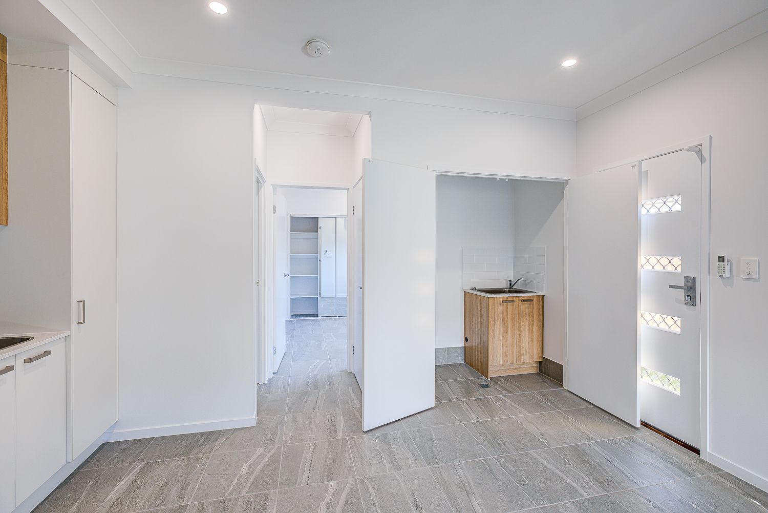 1/34 Redzel Court — photo 10 of 11