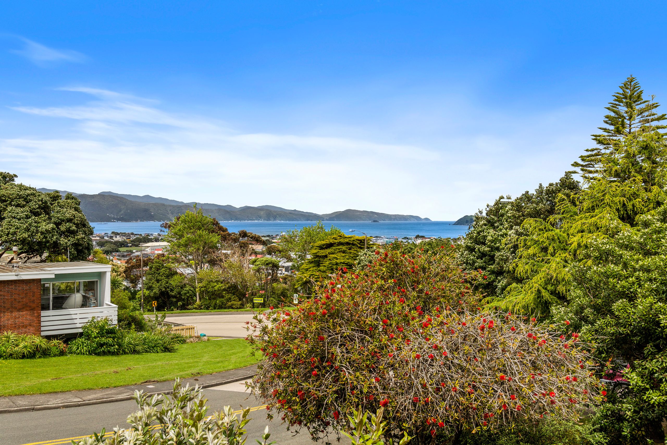 17 Dowse Drive, Maungaraki, Lower Hutt City