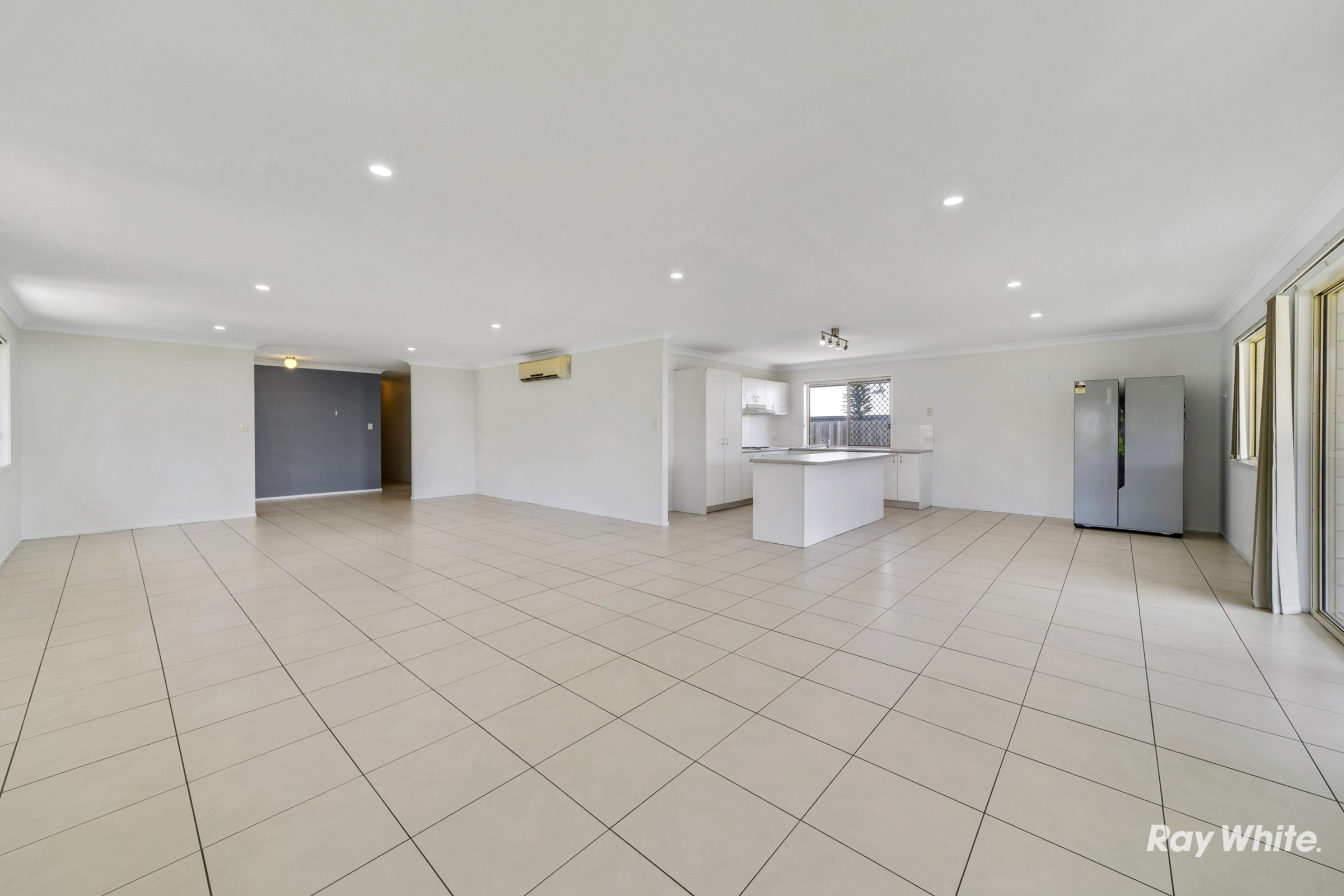 11 Sally Drive, Marsden, QLD 4132