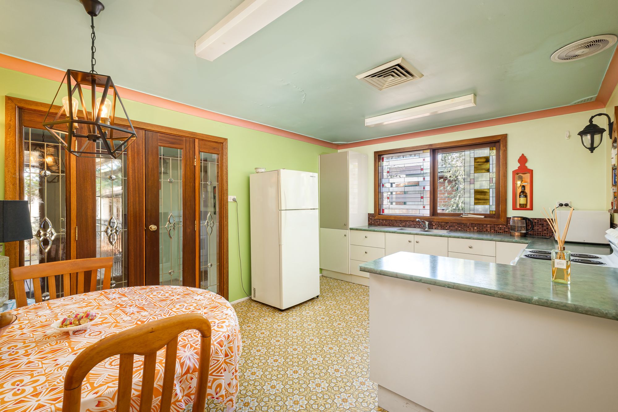 44 Gardenia Avenue — photo 8 of 12