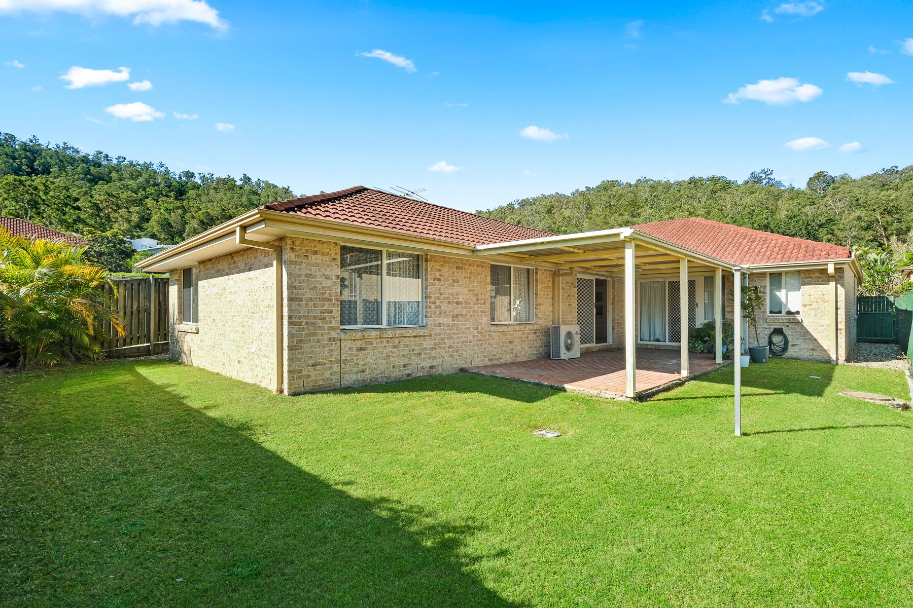4 Benton Close, The Gap, QLD 4061