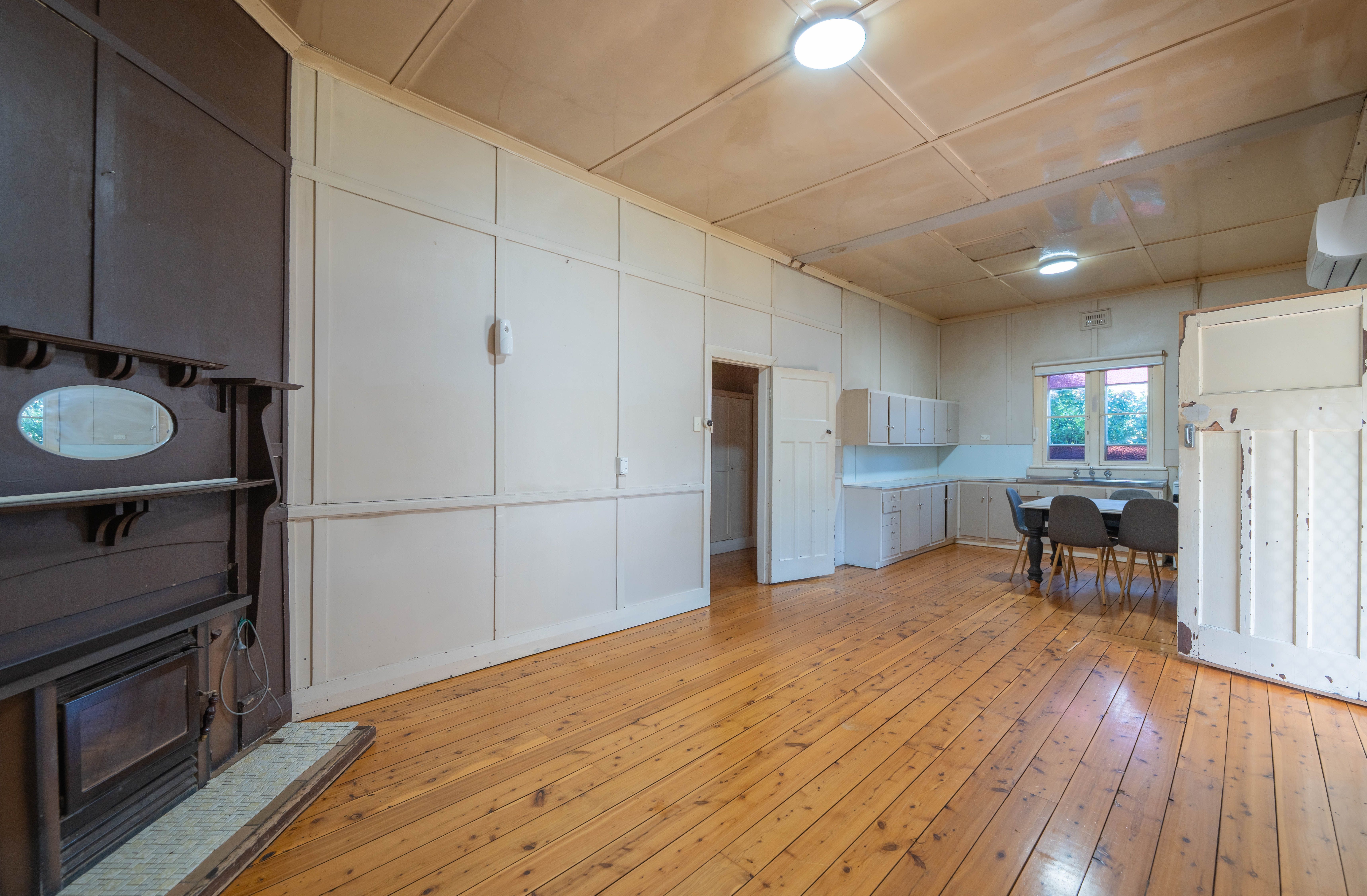 46 Underwood Street — photo 3 of 12