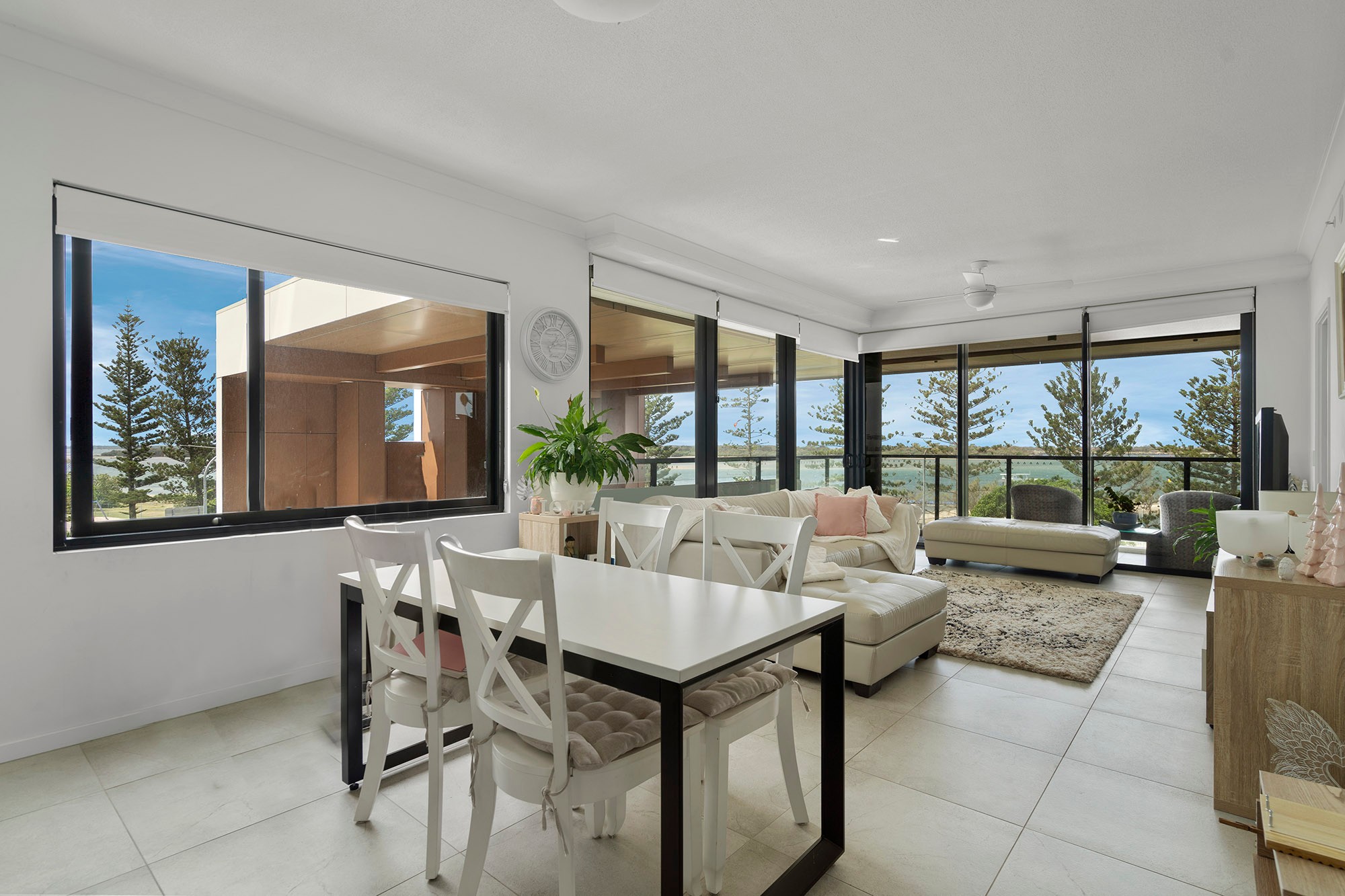401/372 Marine Parade, Labrador, QLD 4215