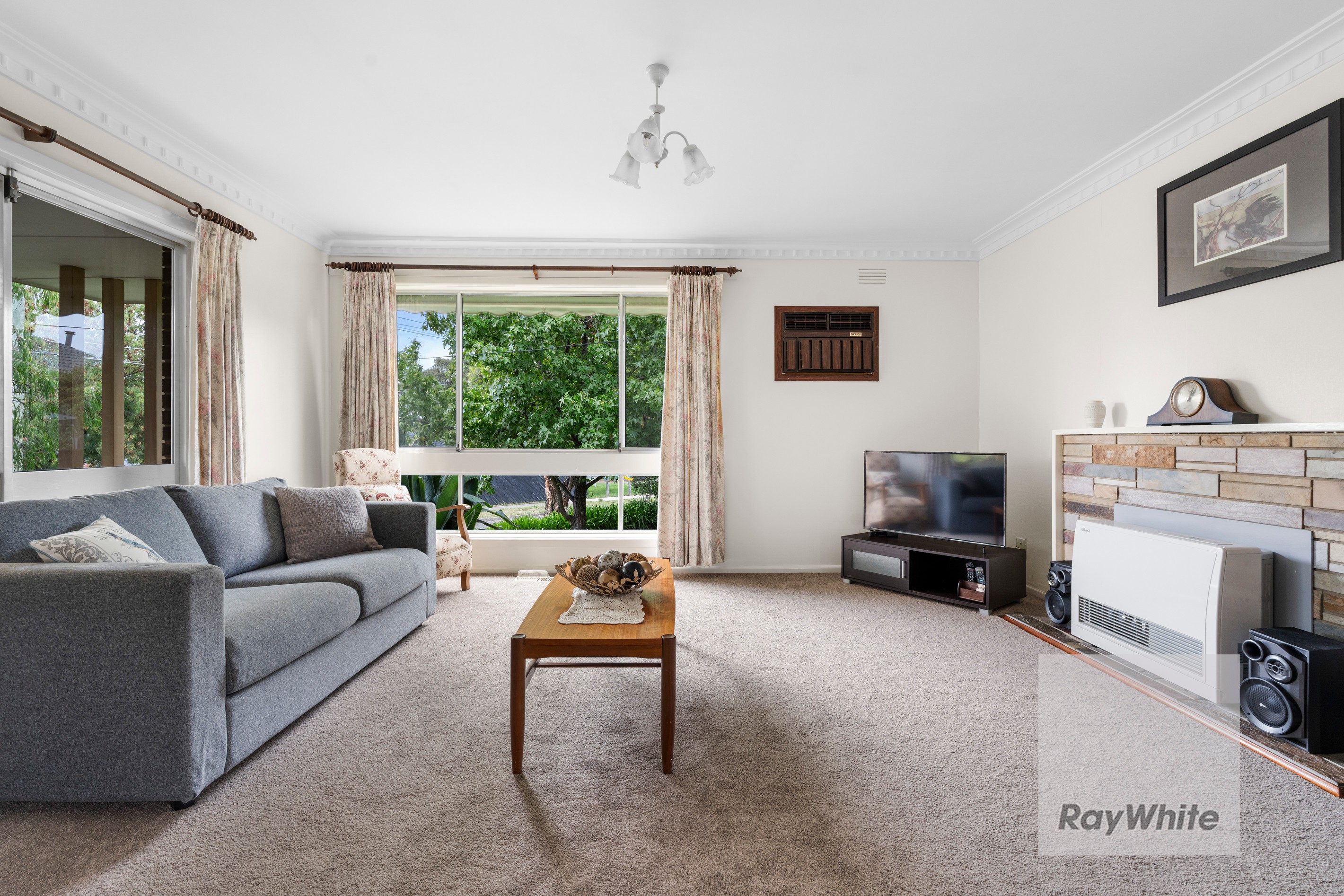 9 Dendaryl Drive, Bundoora, VIC 3083