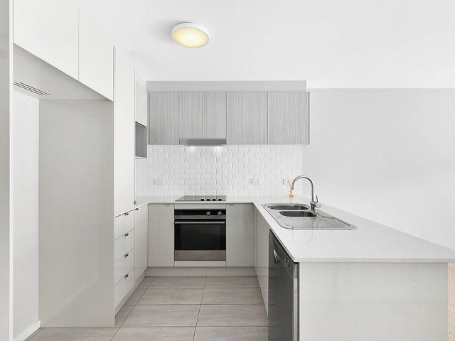 252/12 Limburg Way, Greenway, ACT 2900
