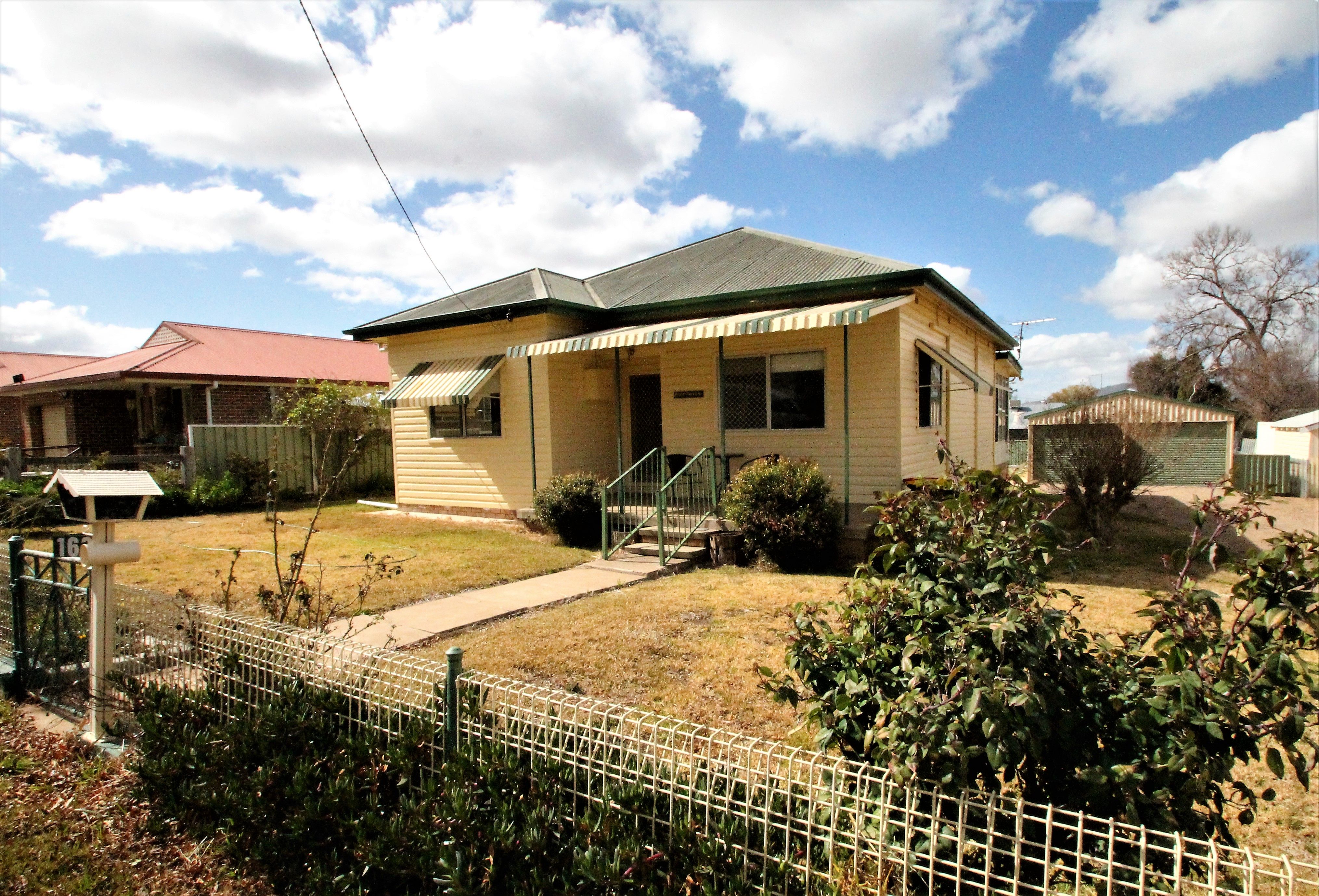 163 Hawker Street