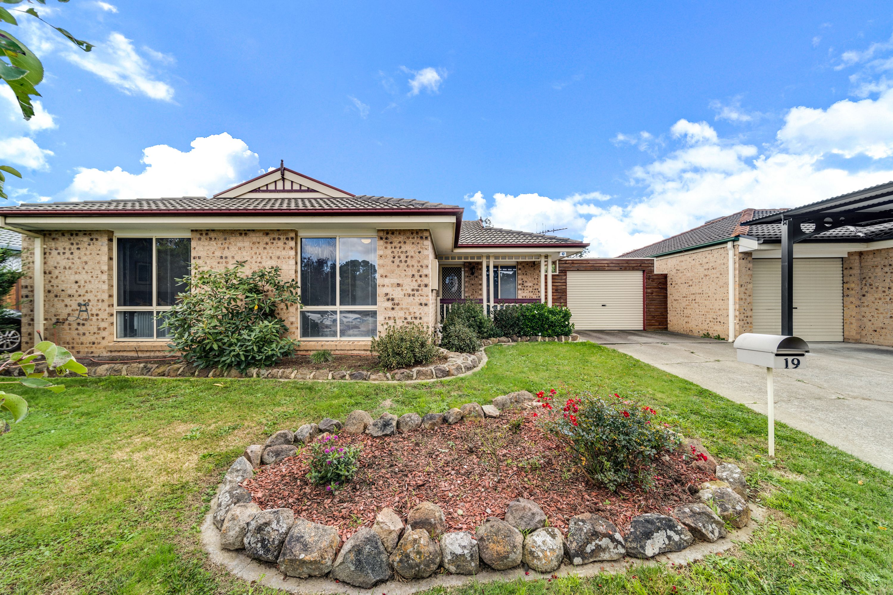 19 Elyard Place, Dunlop, ACT 2615