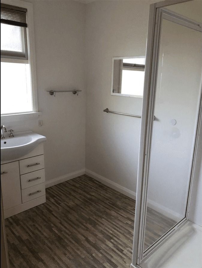 19 Henrietta Grove — photo 10 of 12