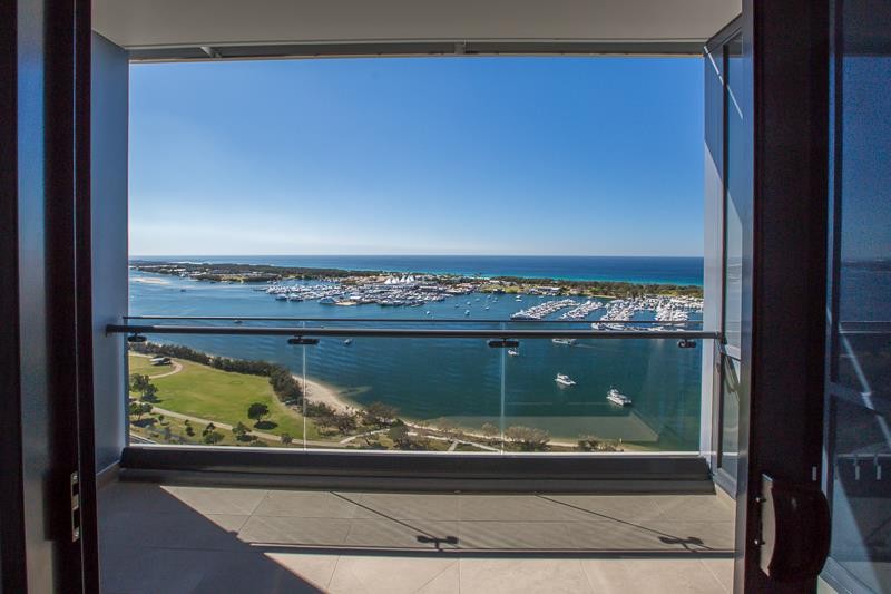 2409/2 Como Crescent, Southport, QLD 4215