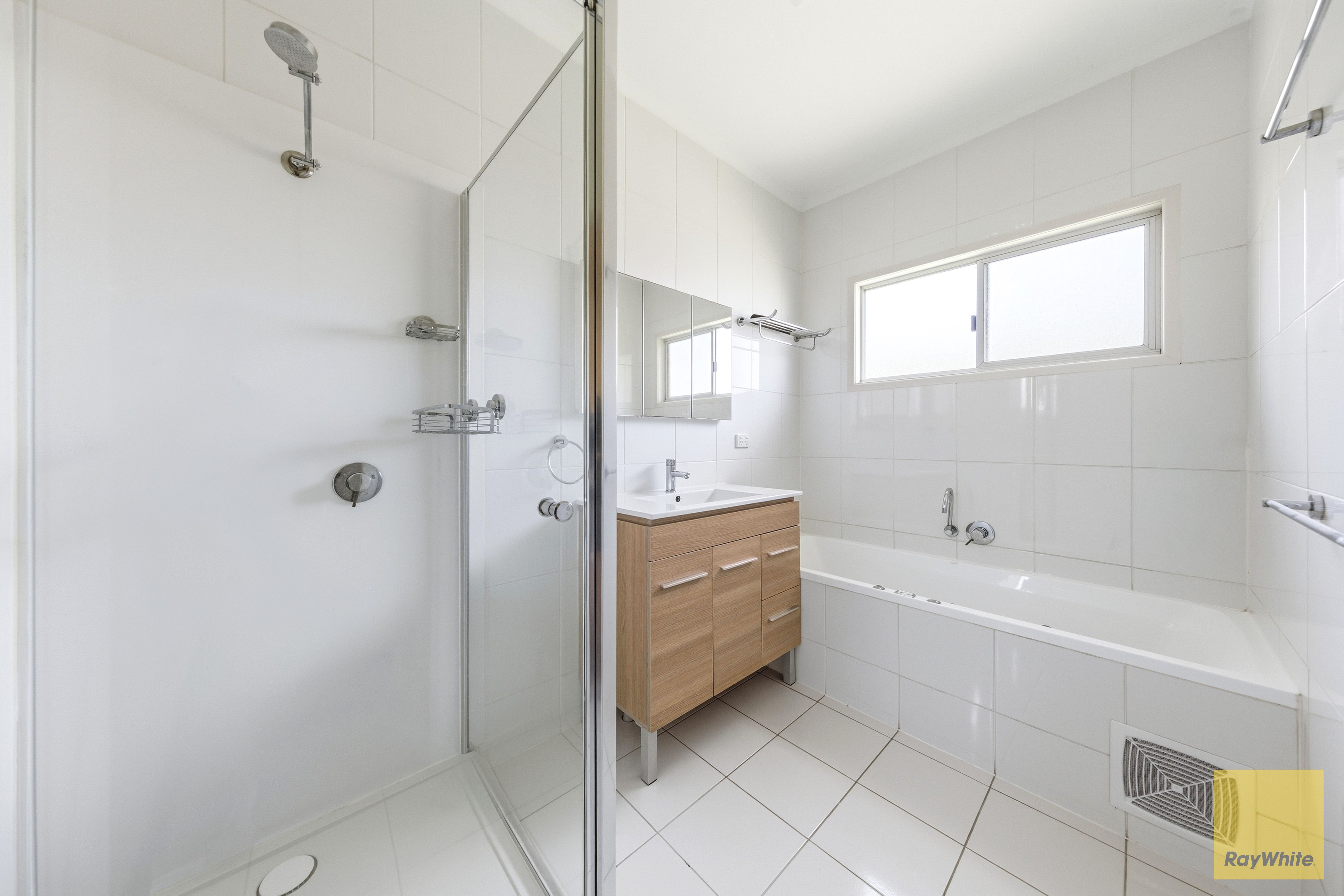 30 Mellish Crescent — photo 17 of 30