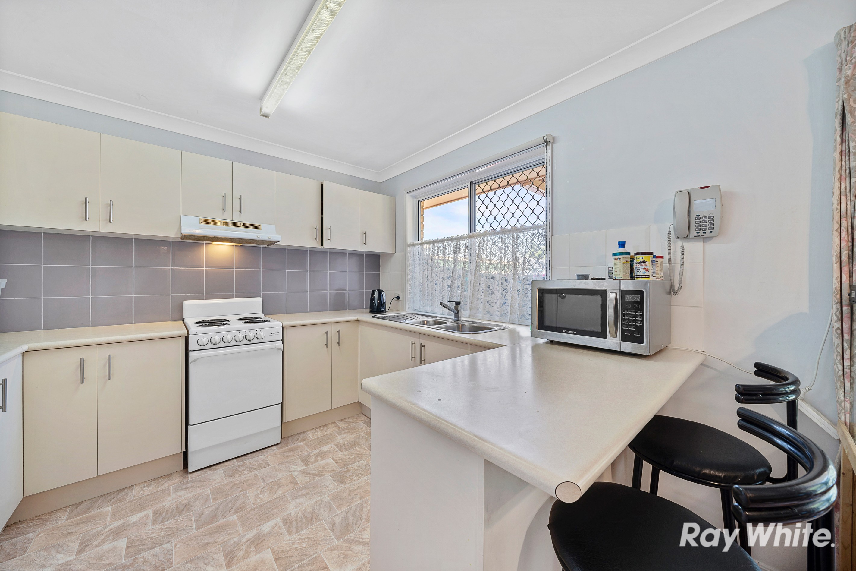 Eagleby, QLD 4207
