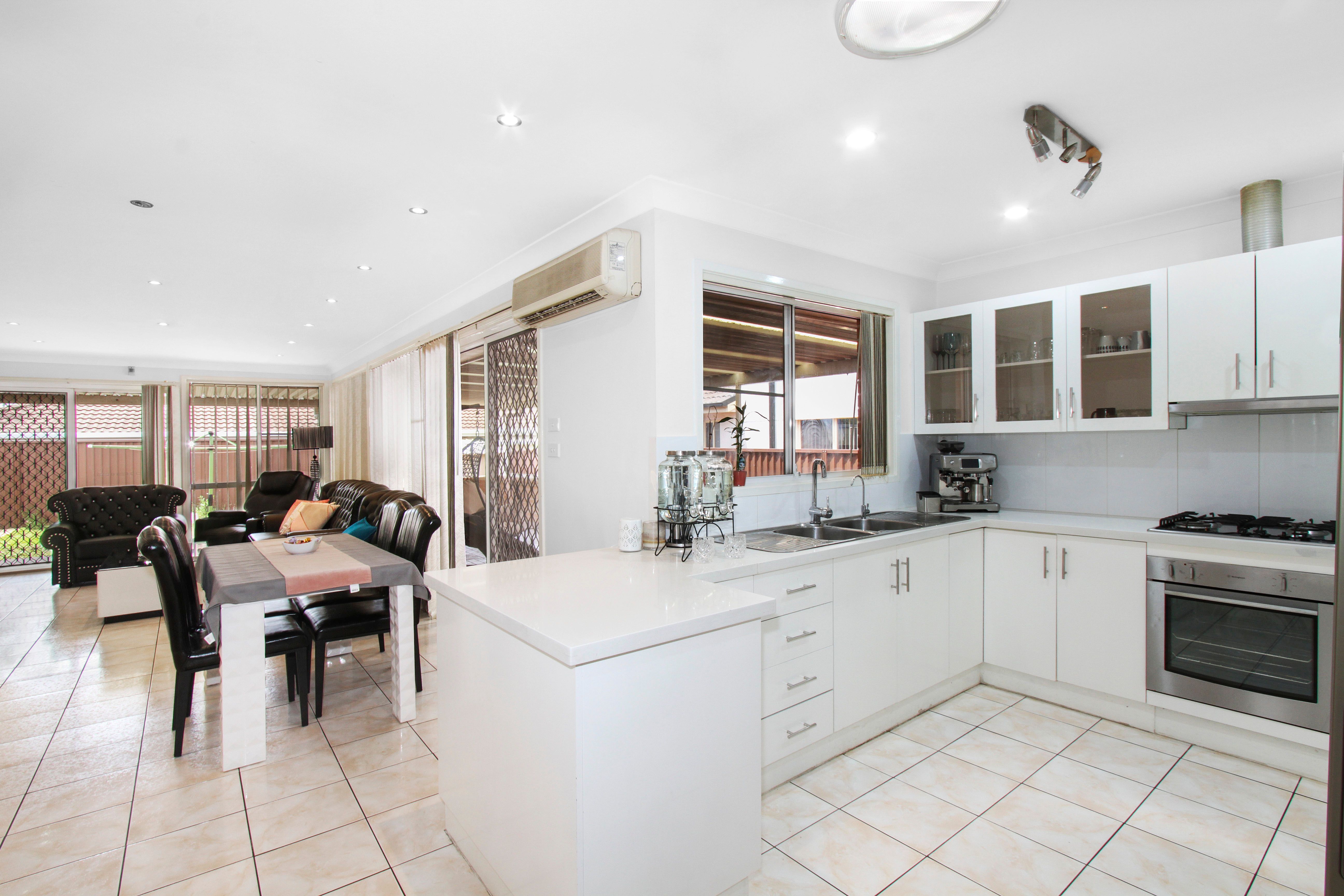 20 Lord Howe Drive, Green Valley, NSW 2168