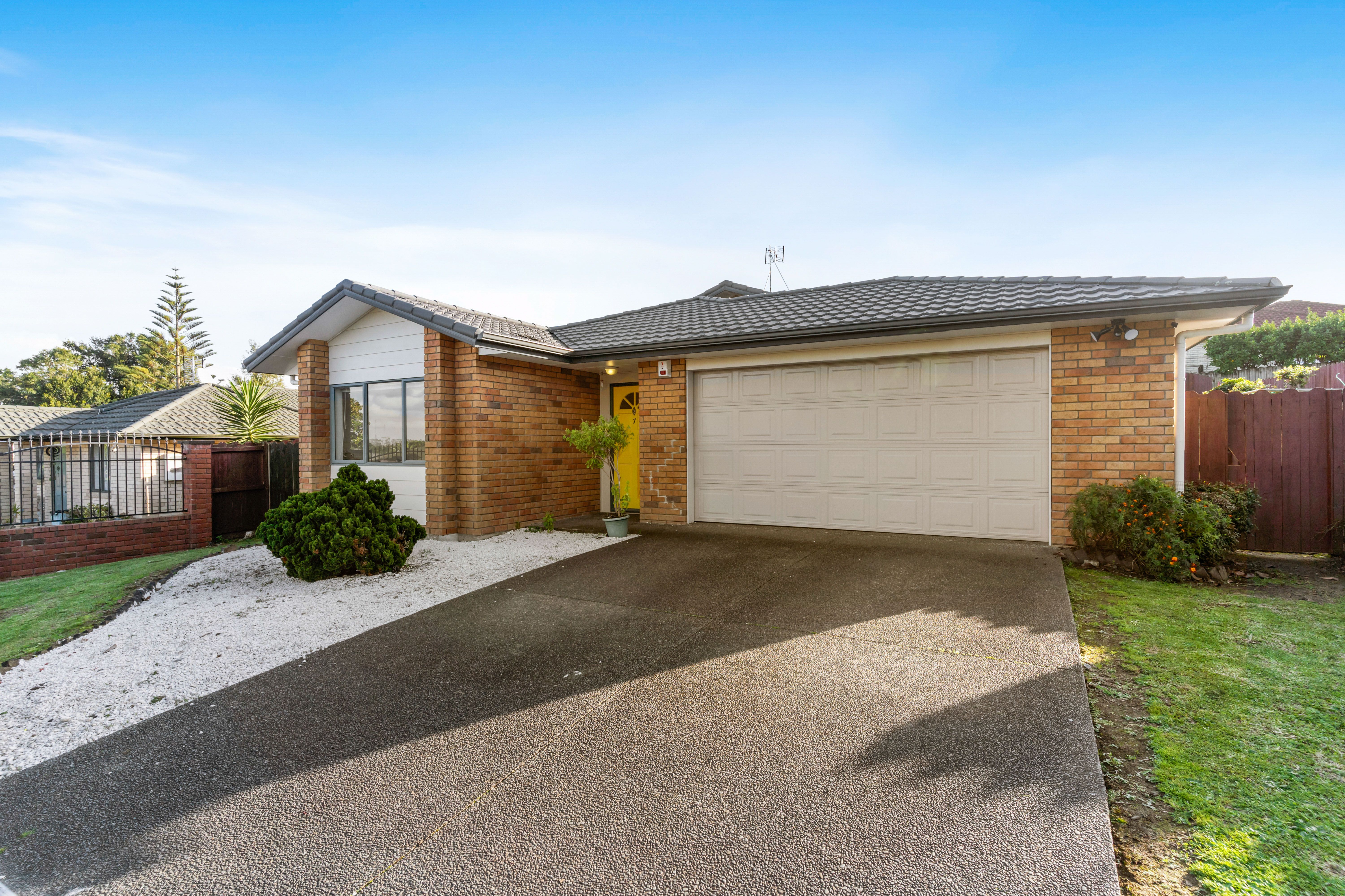 7 Reremanu Place, Weymouth, Manukau City