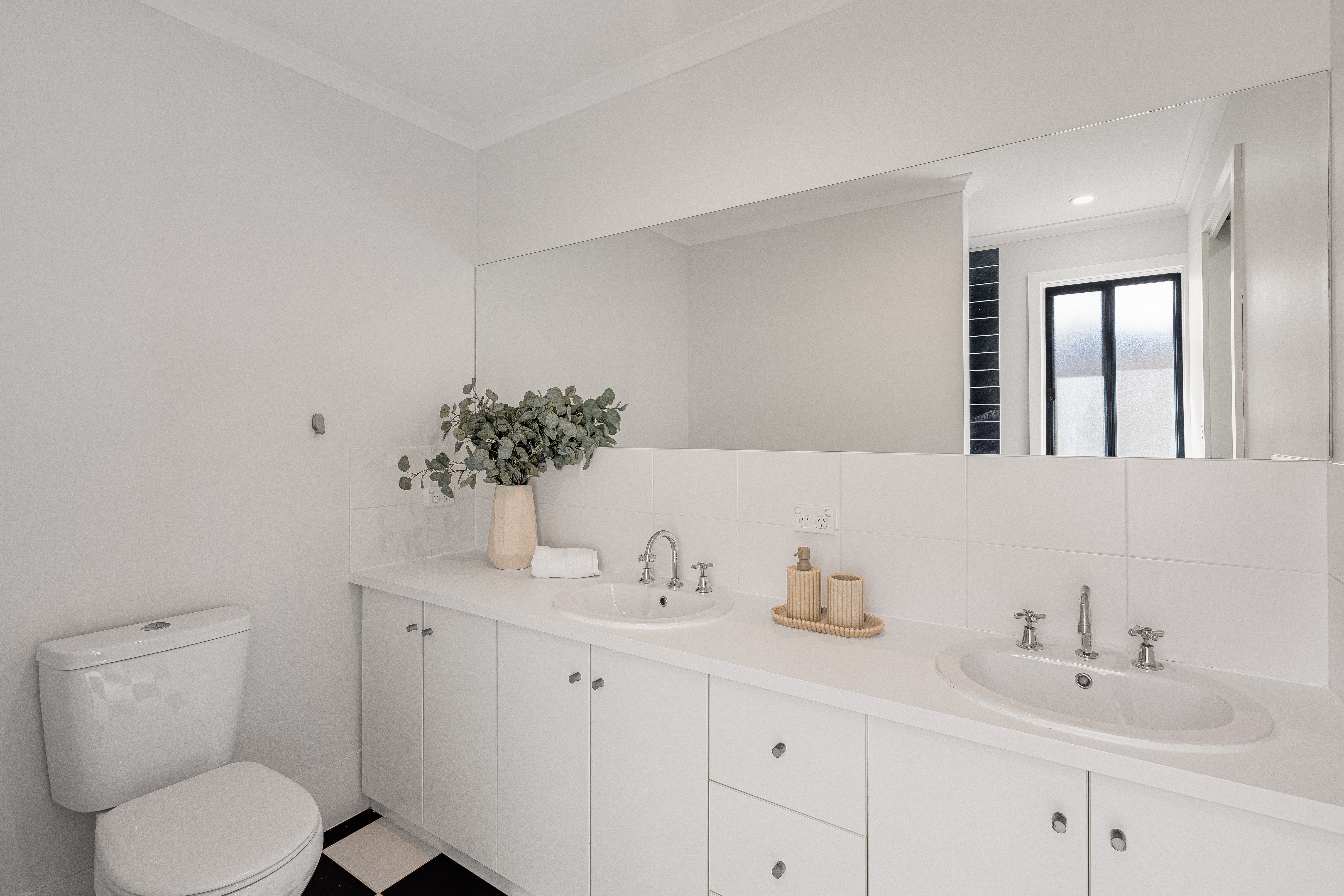 24 Park Terrace — photo 16 of 23