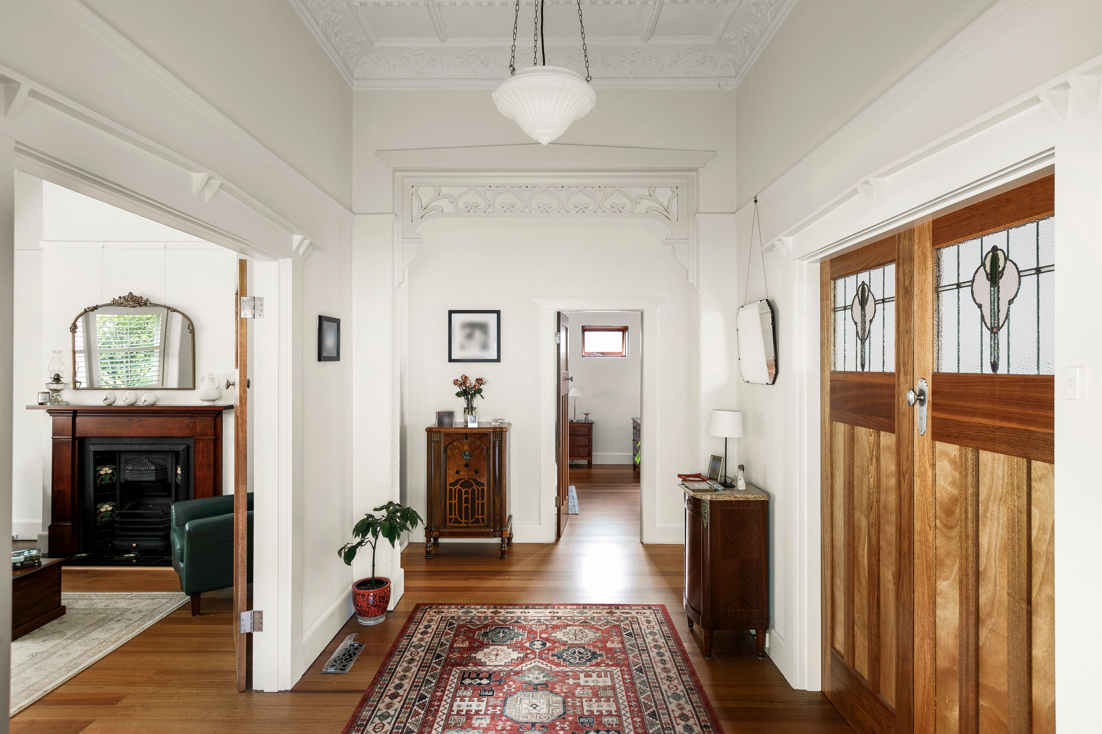 127 Rennie Street — photo 3 of 19