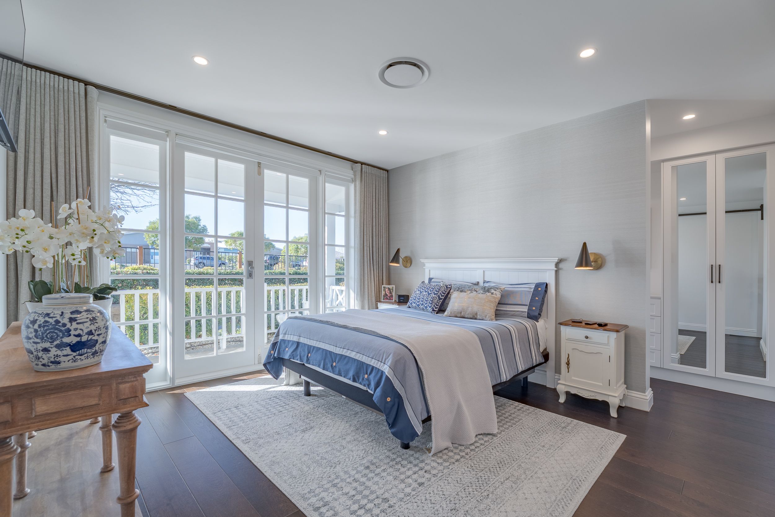 33 Azure Avenue — photo 4 of 24