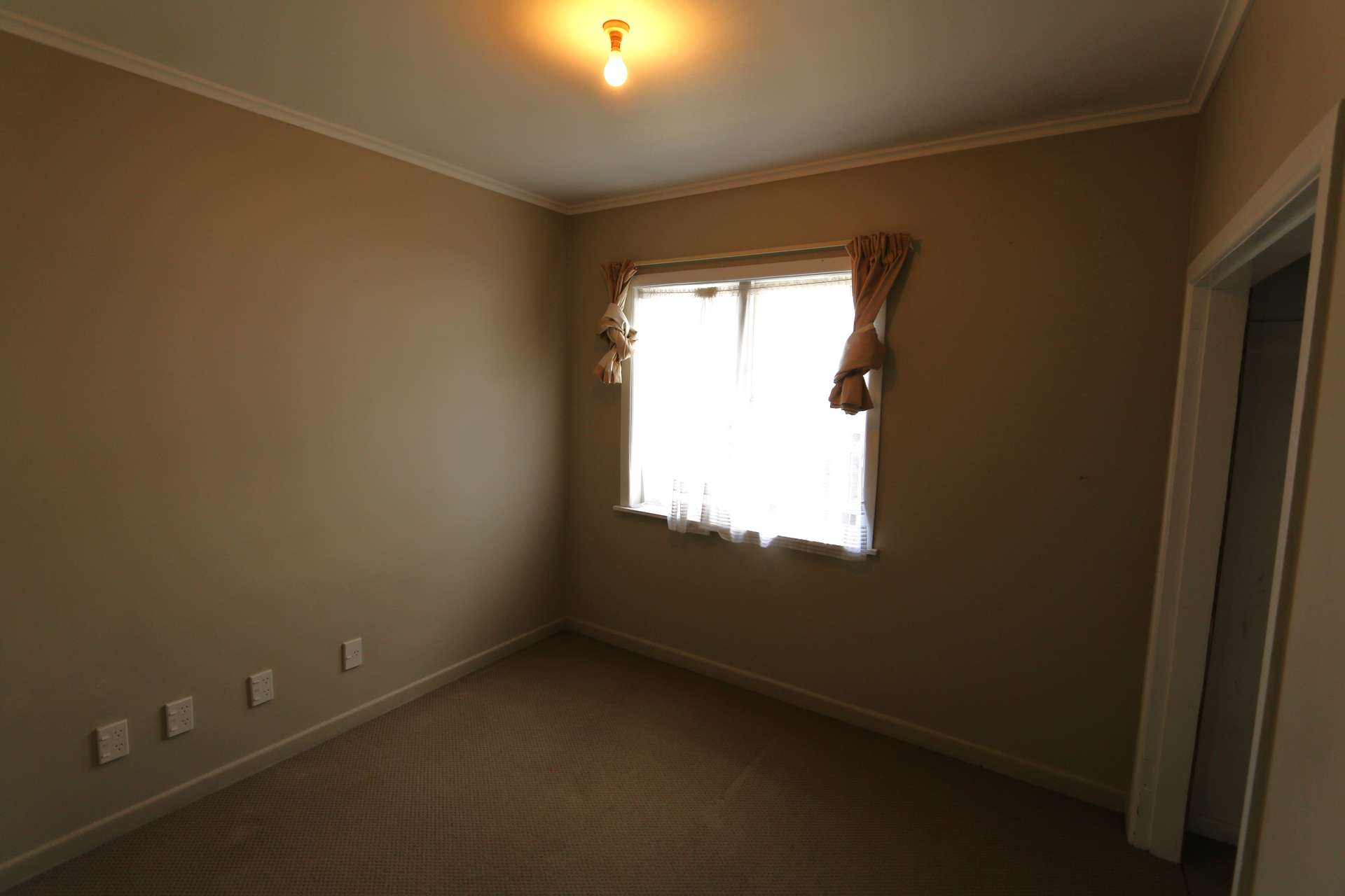 13 Avondale Road photo 7