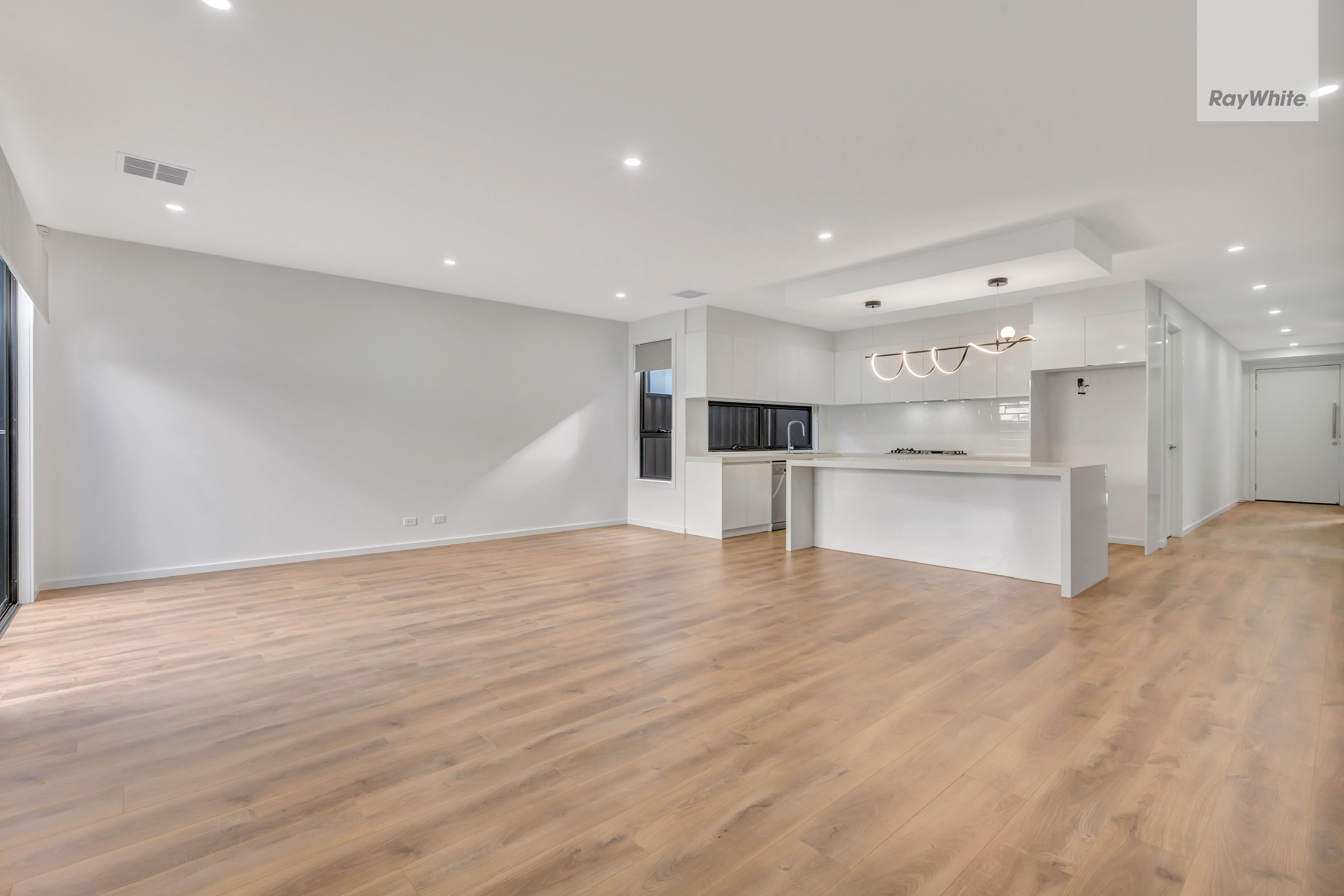 50 Mealie Avenue — photo 3 of 11