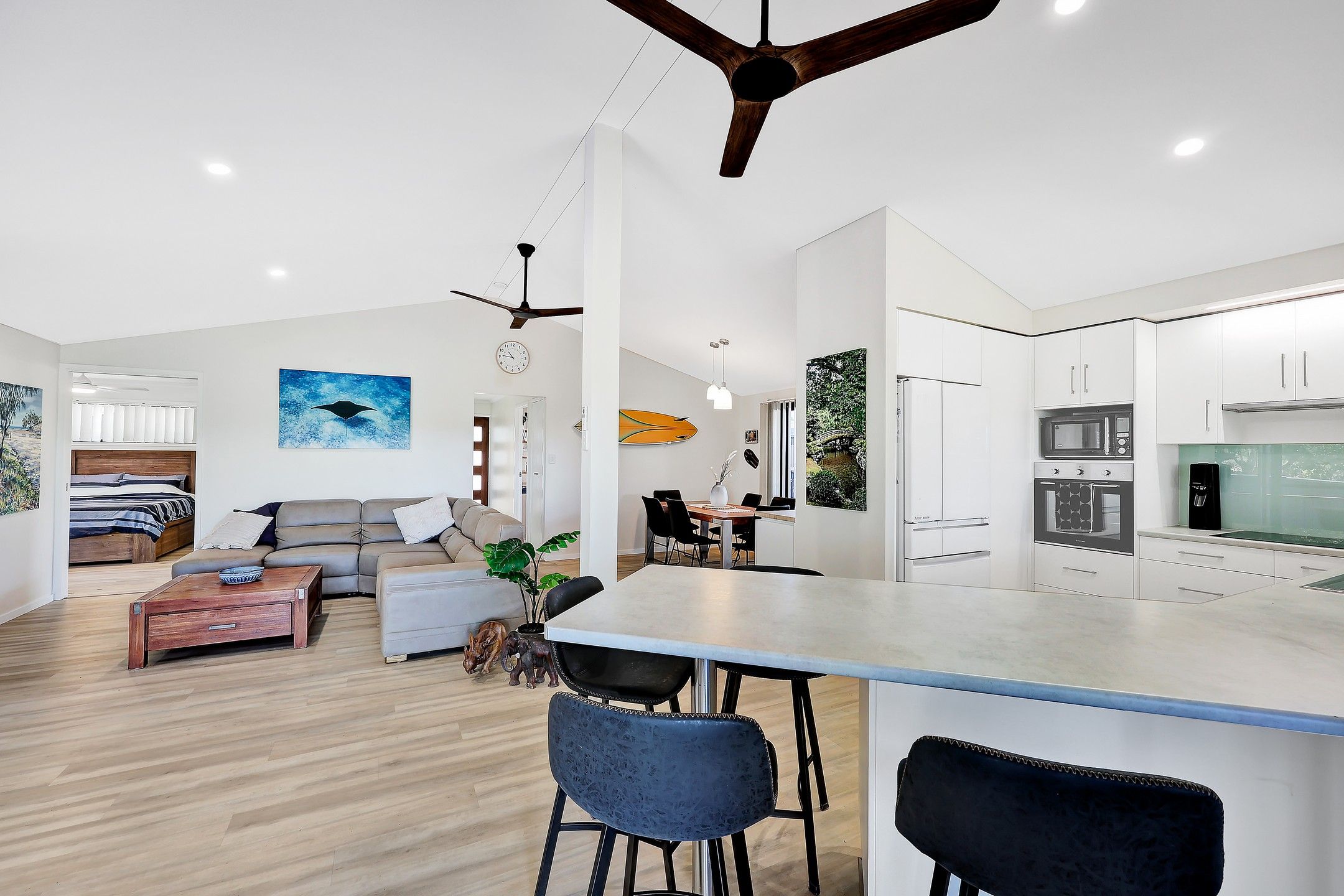15 Pandanus Crescent — photo 14 of 30