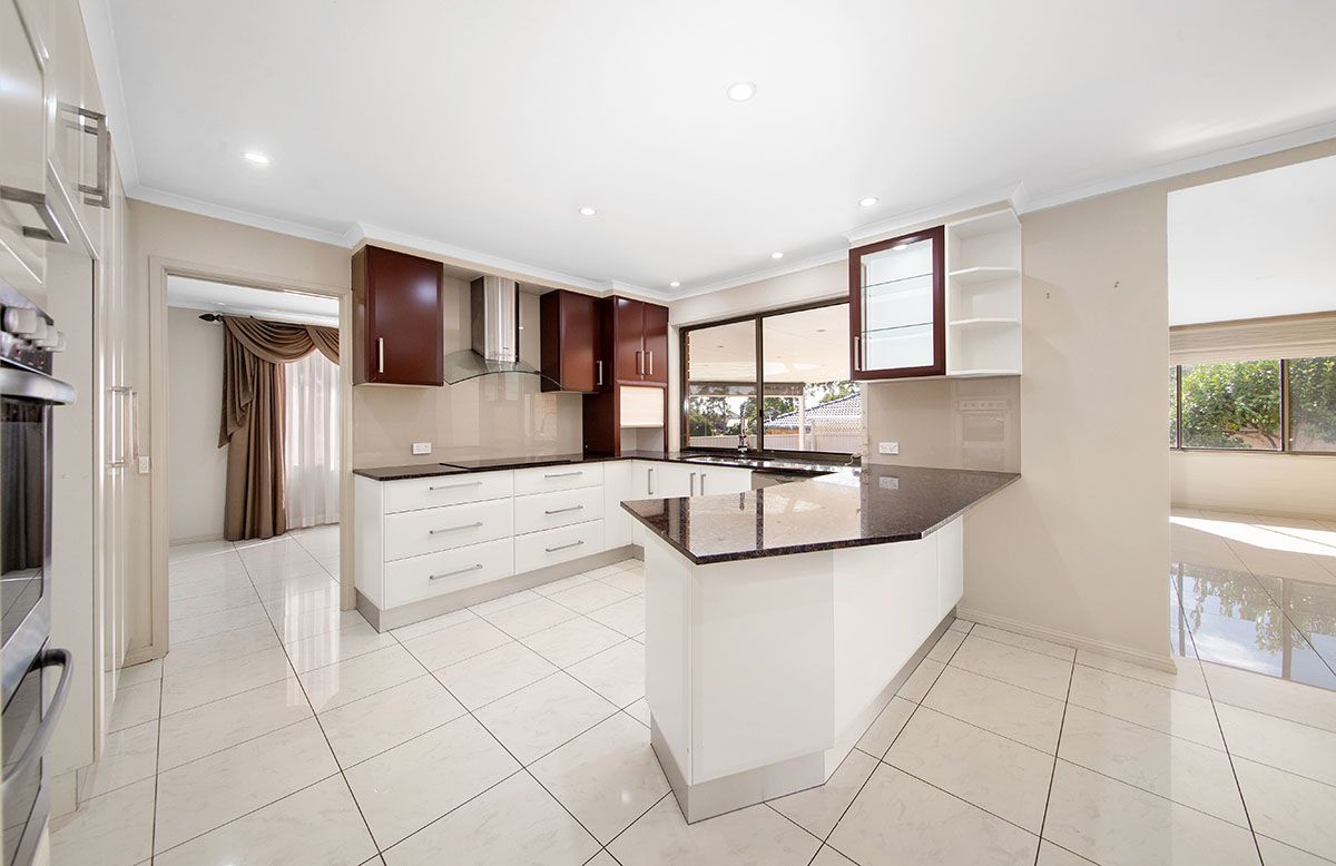 32 Bodalla Crescent, Bangor, NSW 2234