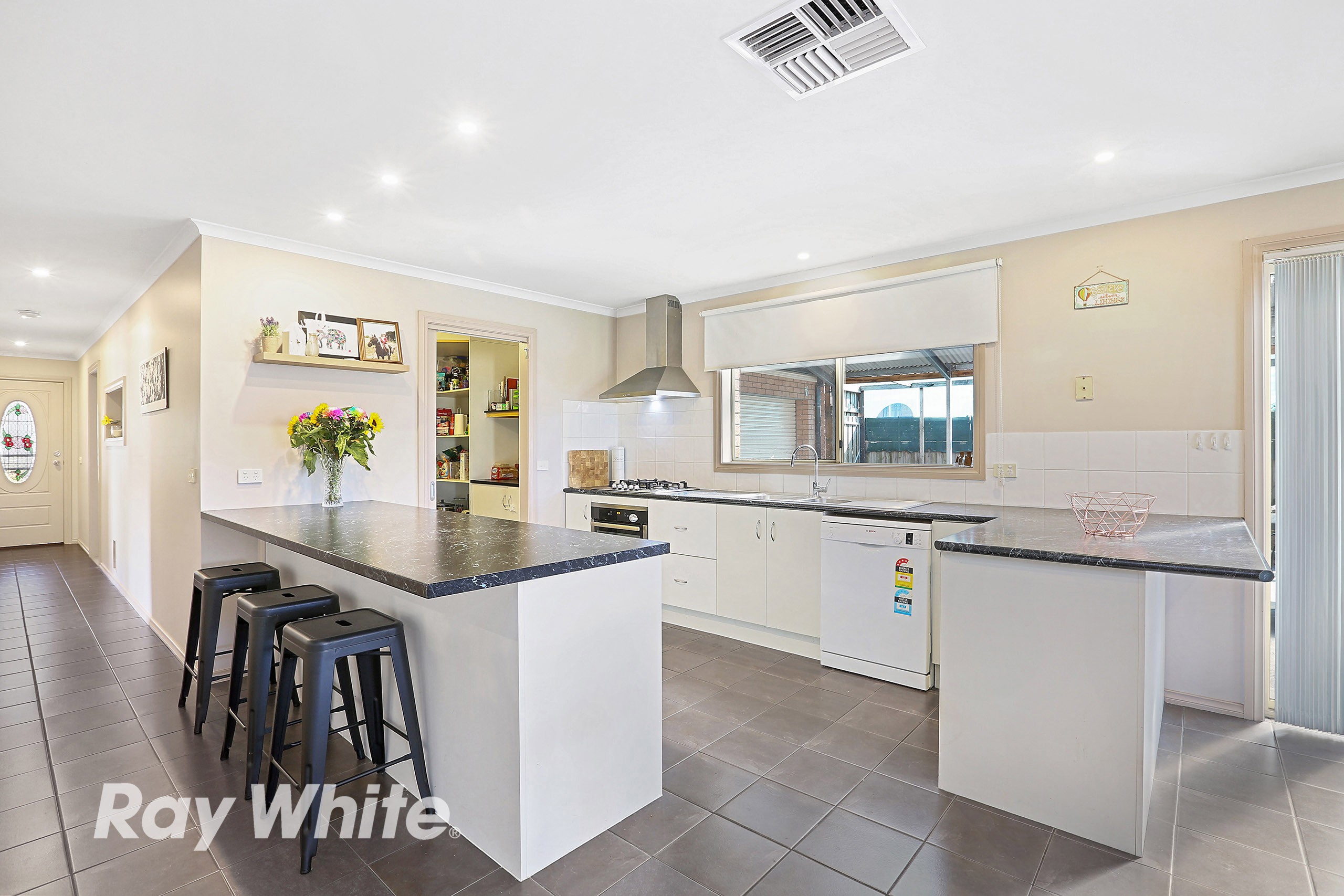 99 Rennie Street, Lara, VIC 3212