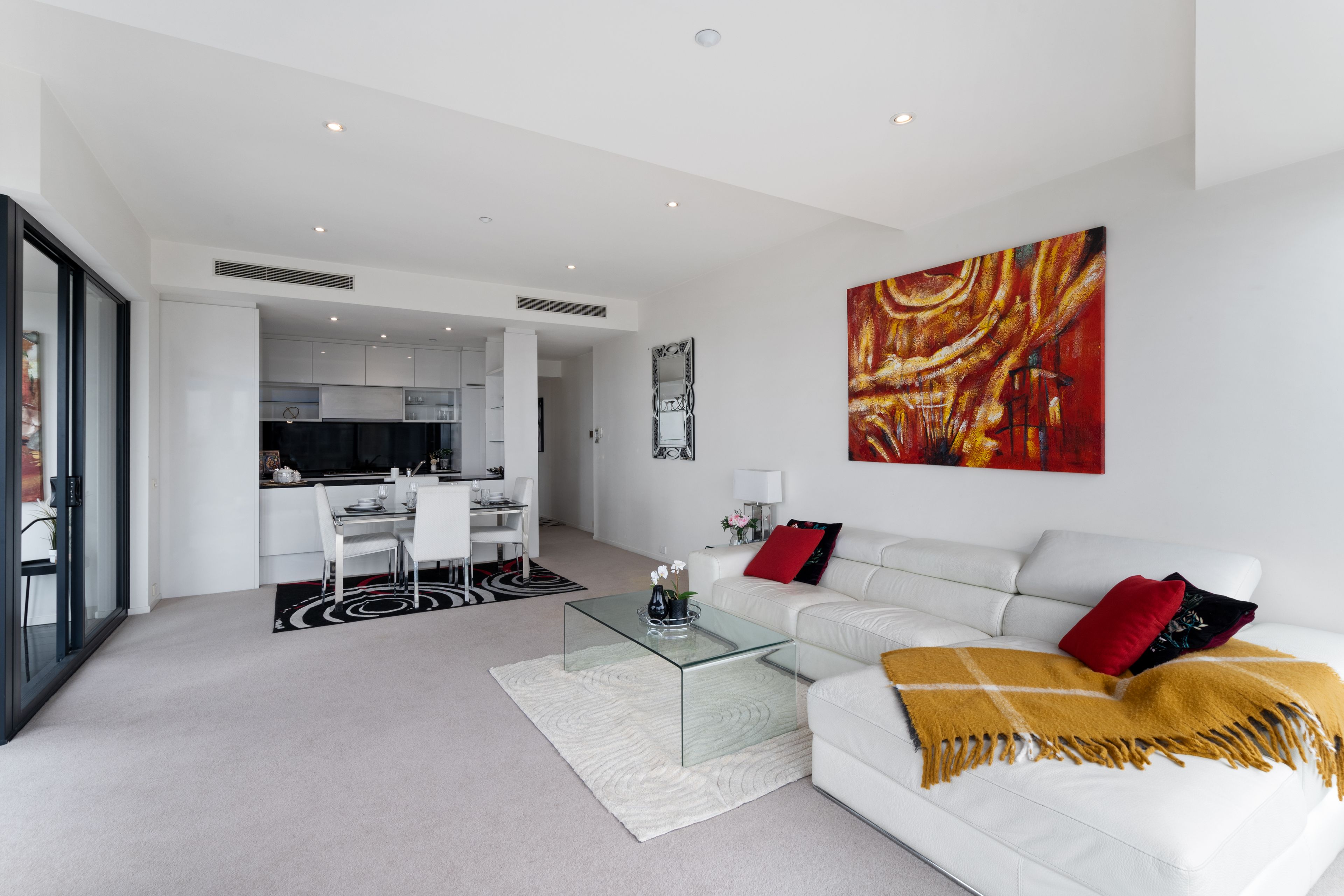 4601/7 Riverside Quay — photo 4 of 21