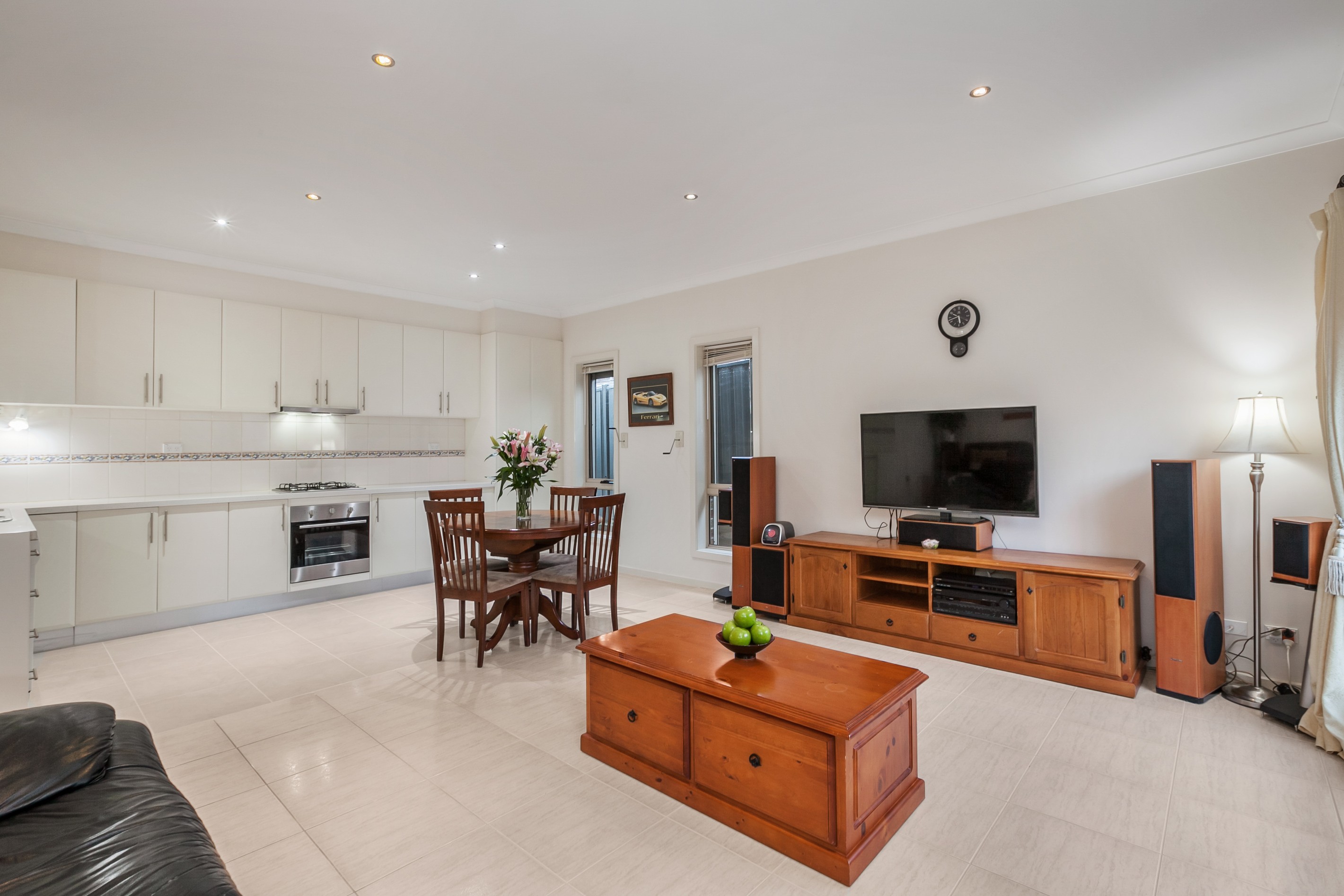4/94 Purinuan Road, Reservoir, VIC 3073