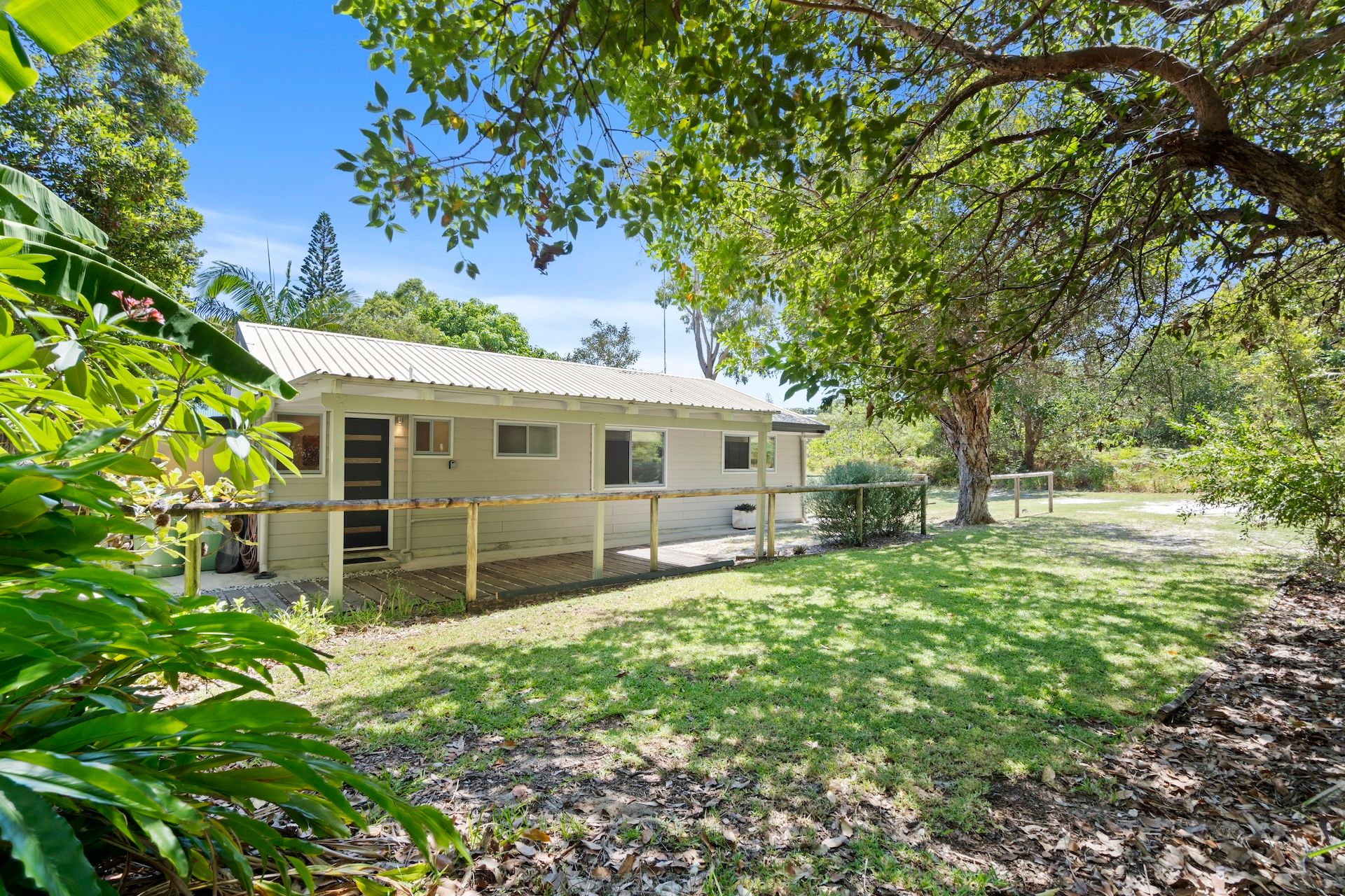 36 George Nothling Drive, Point Lookout QLD 4183