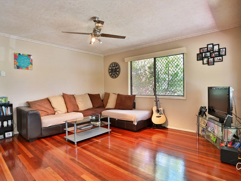 9 Wendy Crescent, Clontarf, QLD 4019