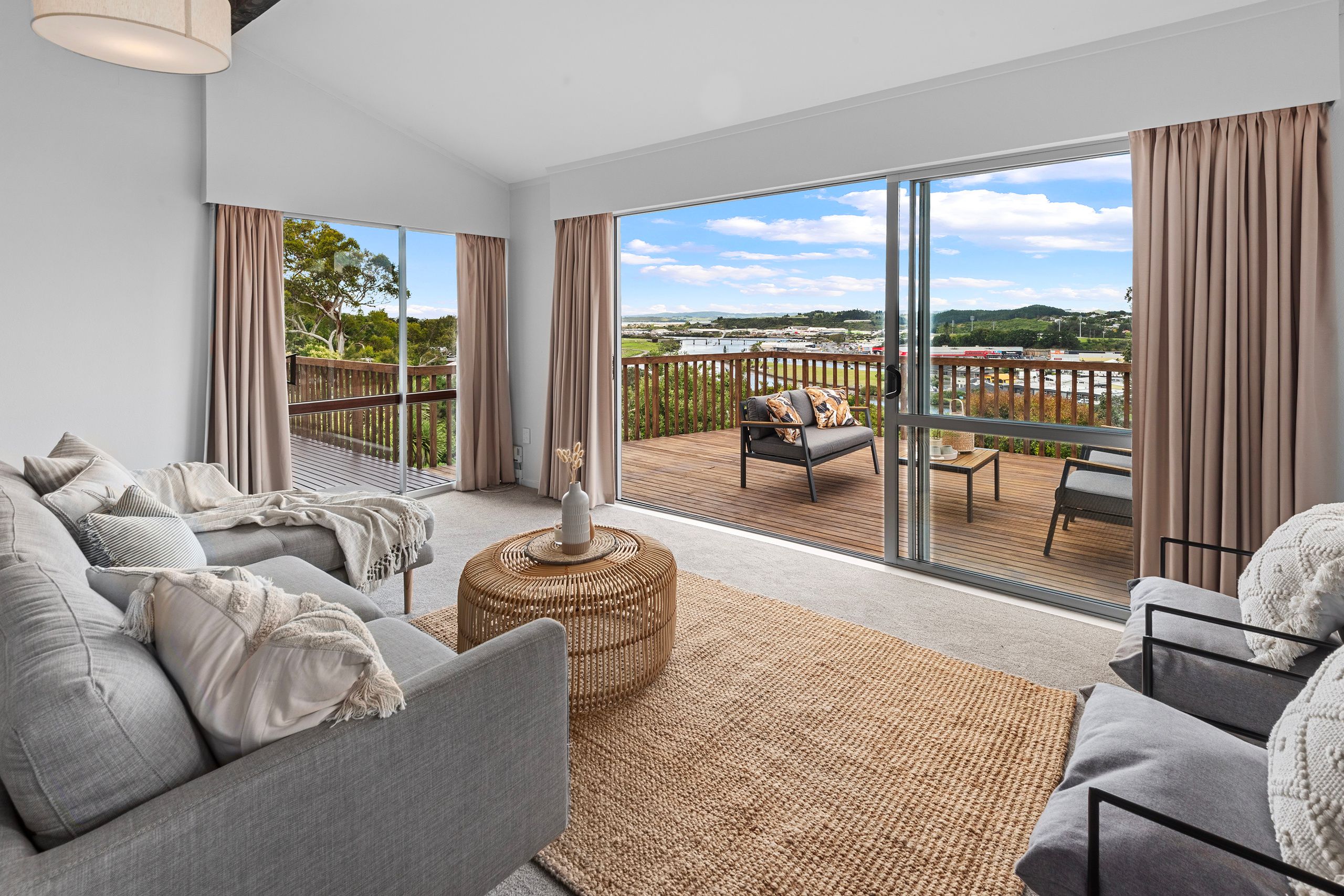 50 Punga Grove Avenue, Riverside, Whangarei District 0112 - Sold House ...