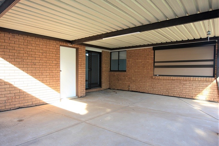 85 Crispsparkle Drive, Ambarvale, NSW 2560