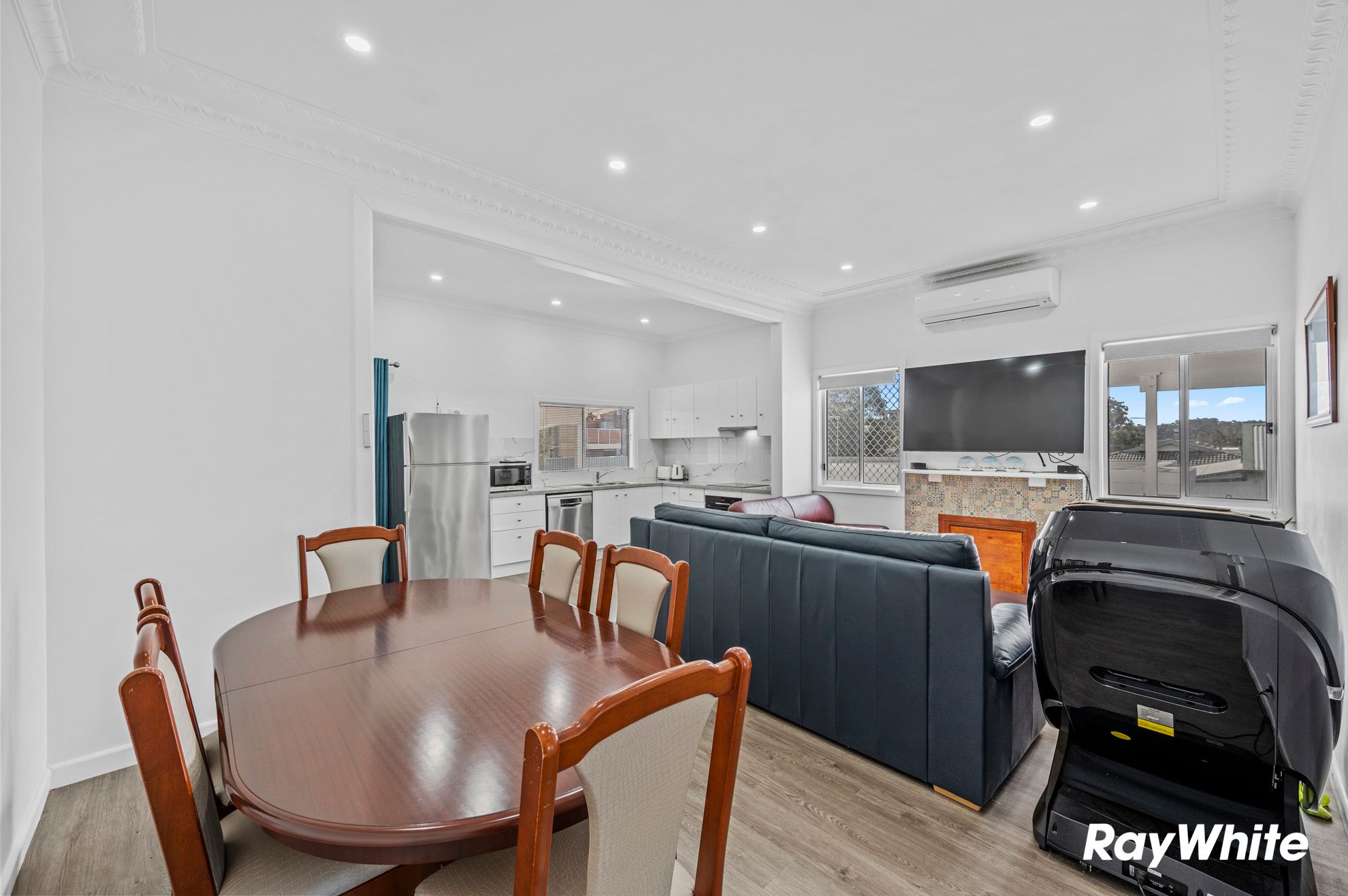 46-48 Orient Street — photo 4 of 30