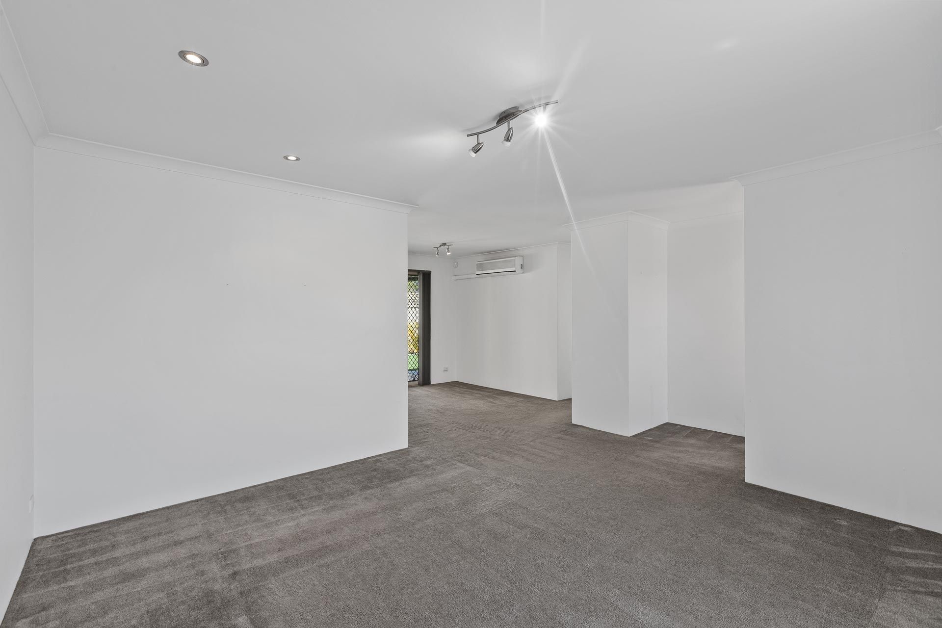 2/85 Mercury Street — photo 11 of 19