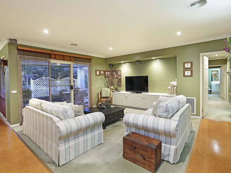 4 Lascelles Place, Highton, VIC 3216