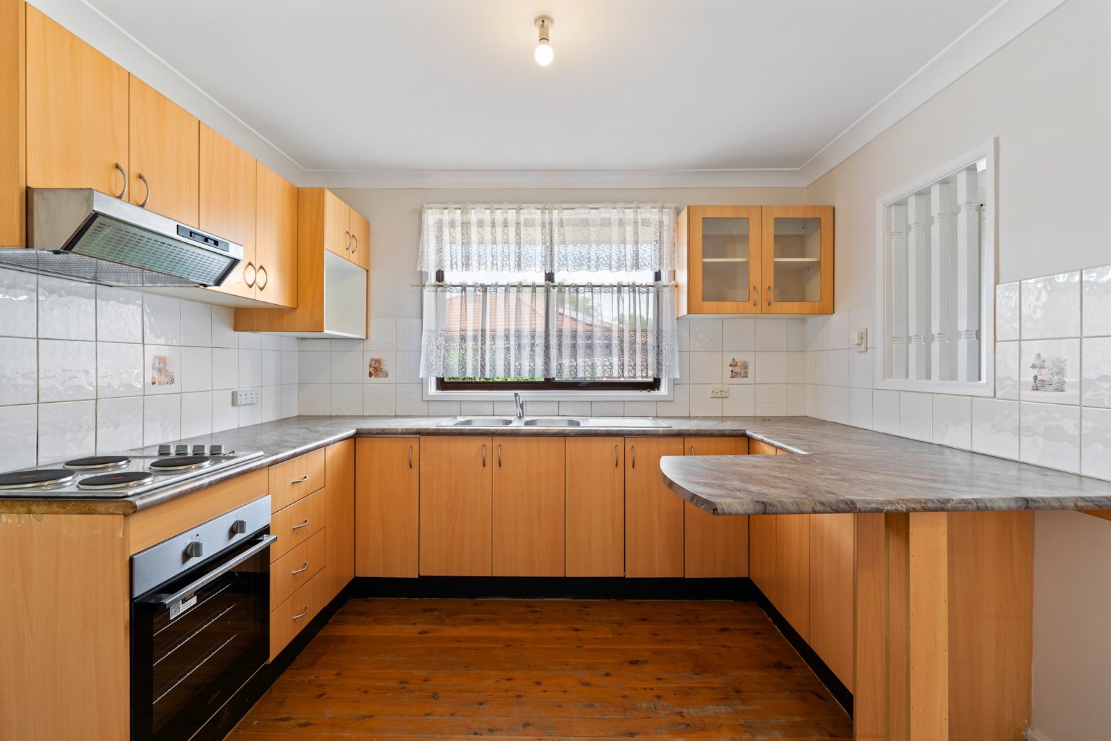 48 Mississippi Crescent, Kearns, NSW 2558