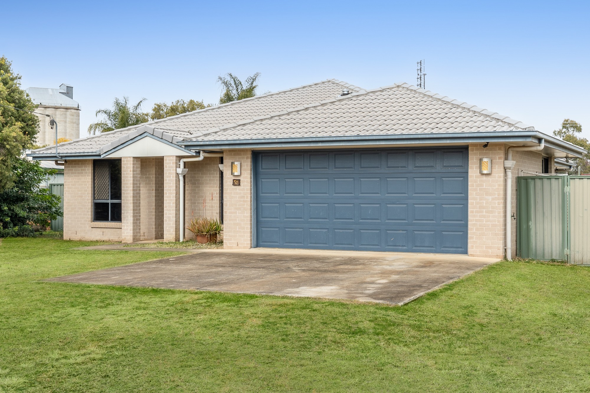 58 Geraghty Street, Cecil Plains, QLD 4407