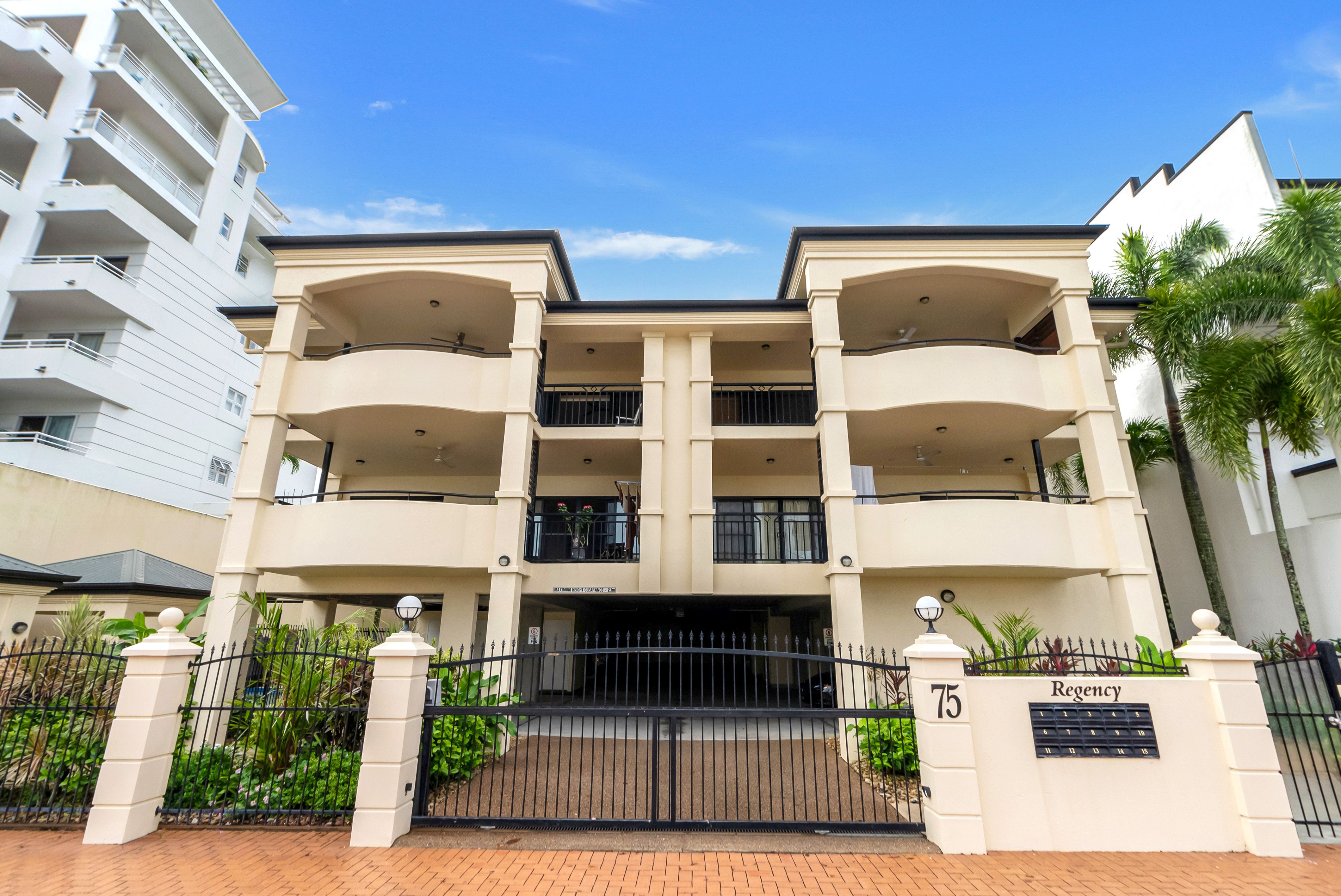 75 Spence Street, Cairns City QLD 4870