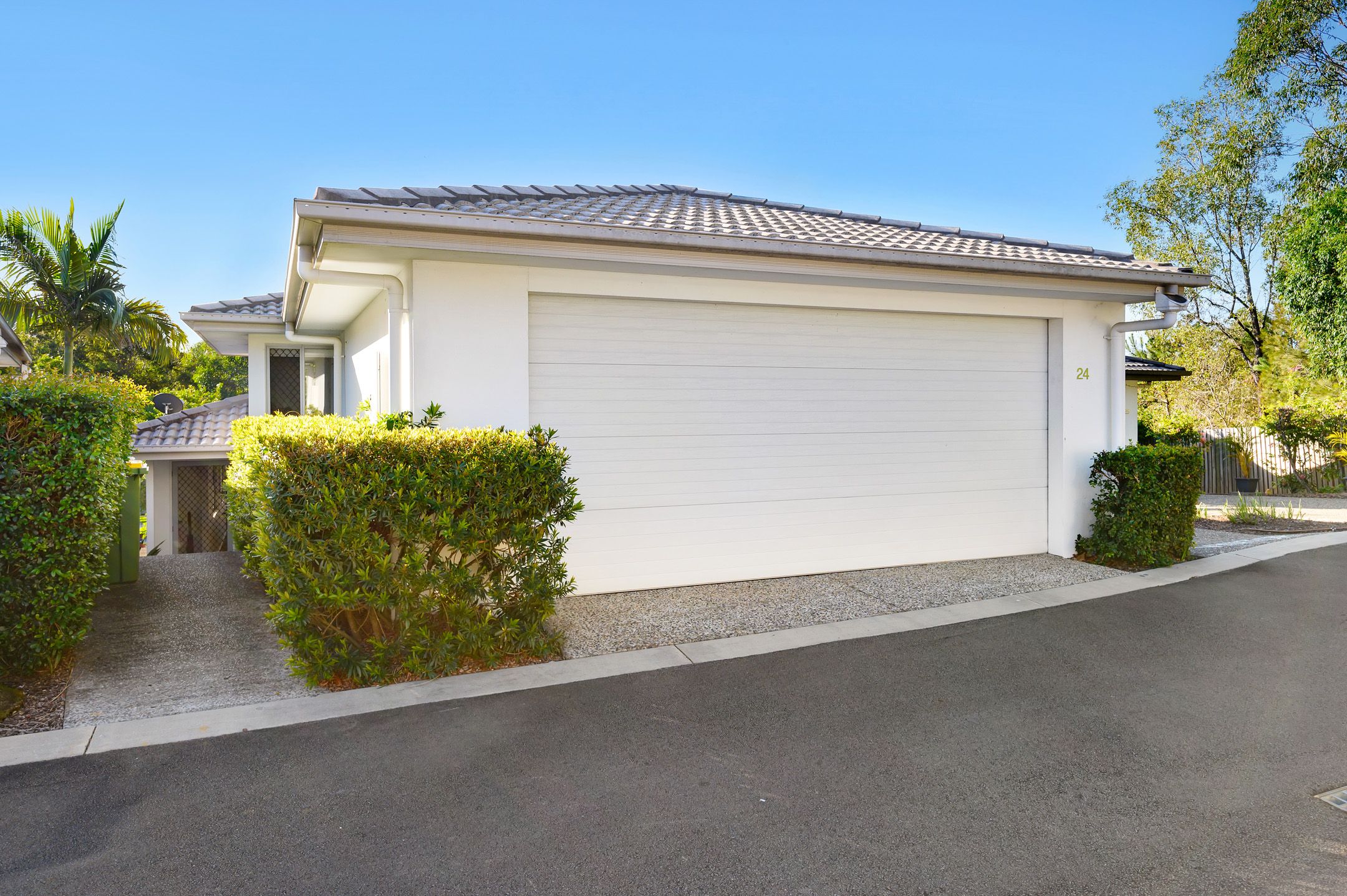 24/111 Mcauley Parade, Pacific Pines QLD 4211